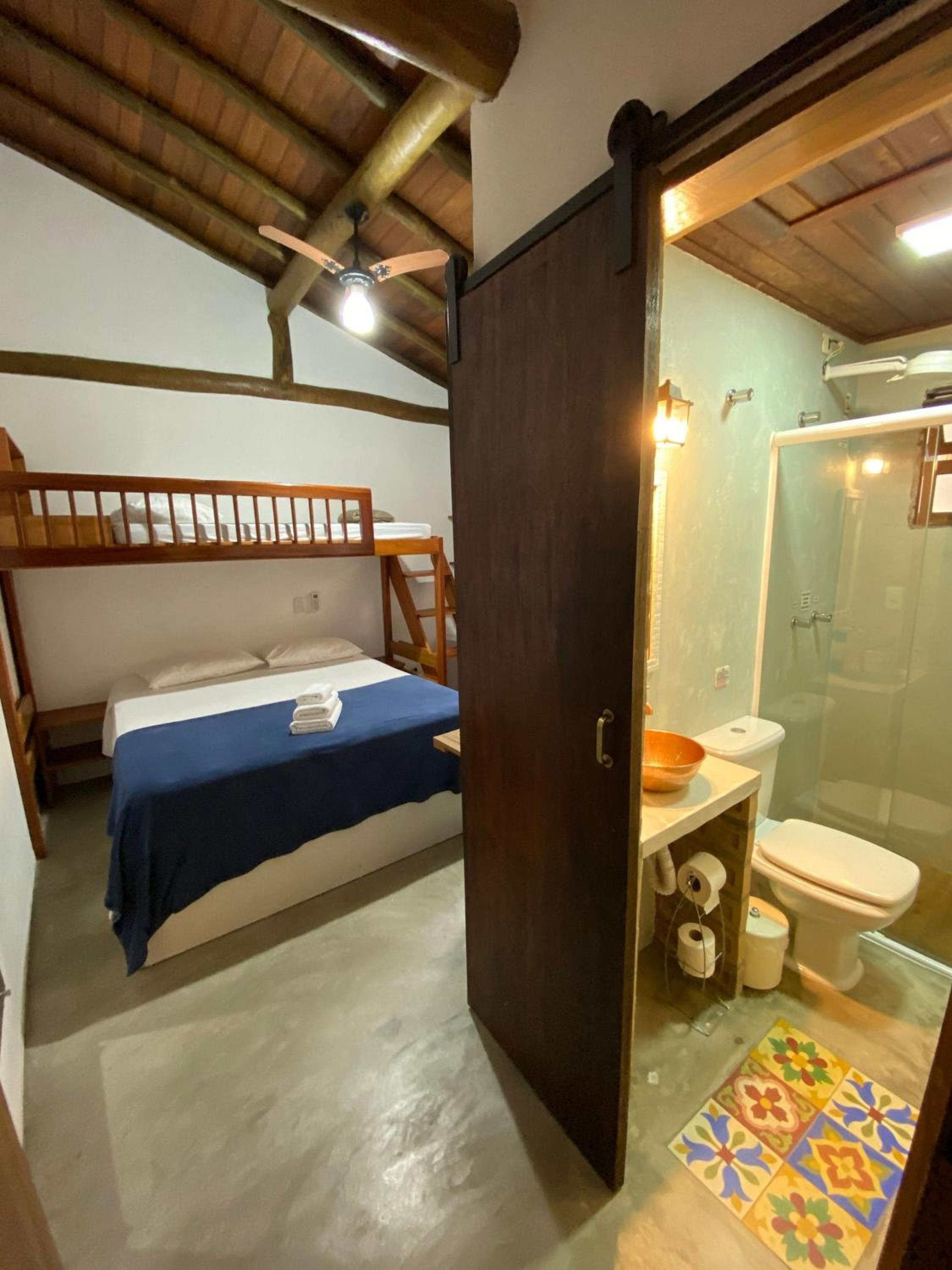 Standard Triple Room photo 3