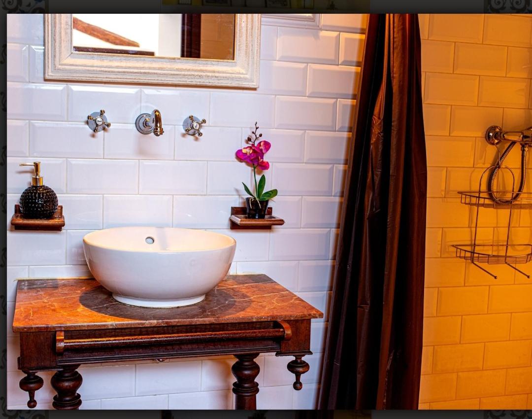 Double Room with Private Bathroom photo 3
