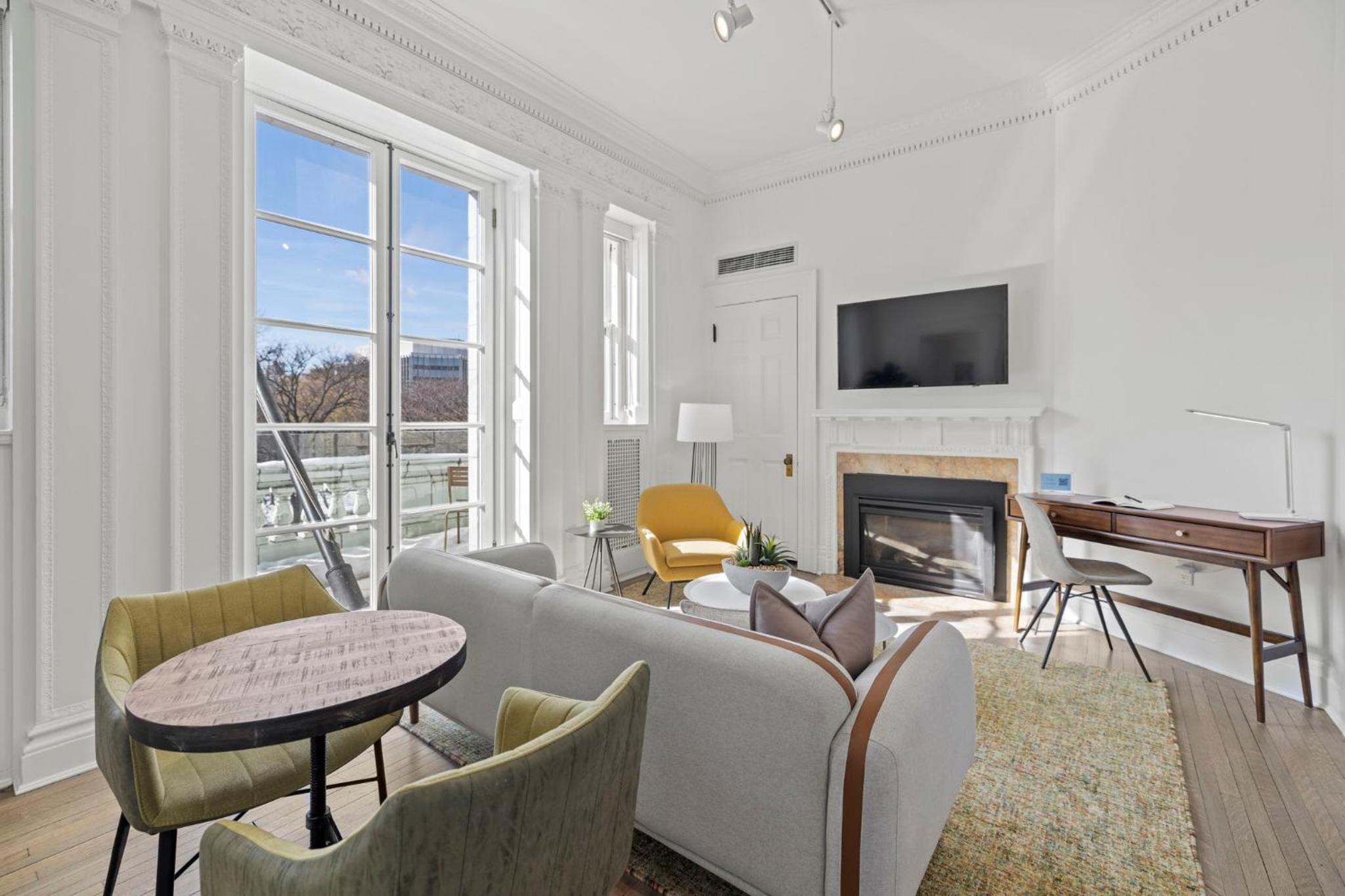 Calvin Coolidge Suite - Photo 19
