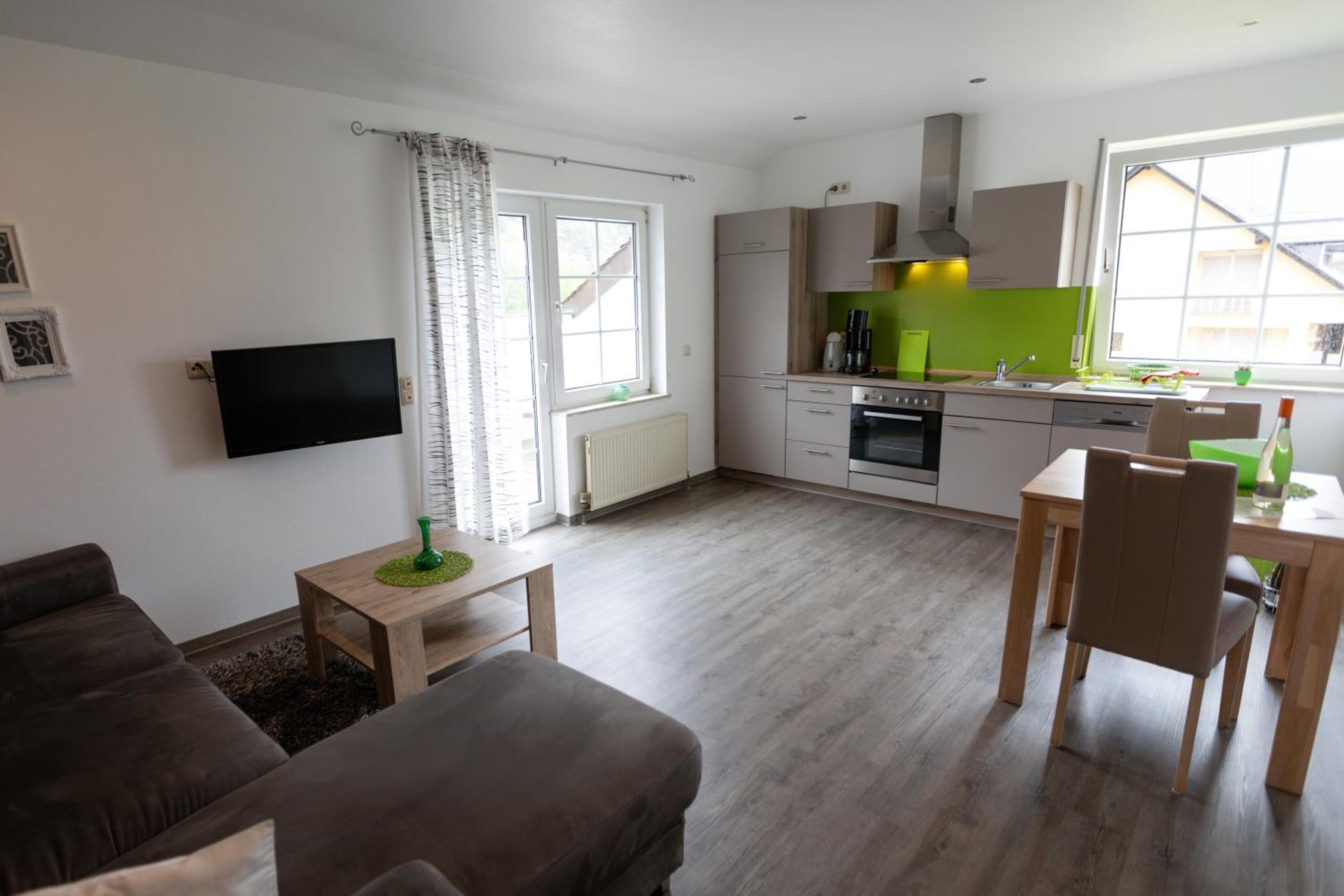 One-Bedroom Apartment with River View photo 3