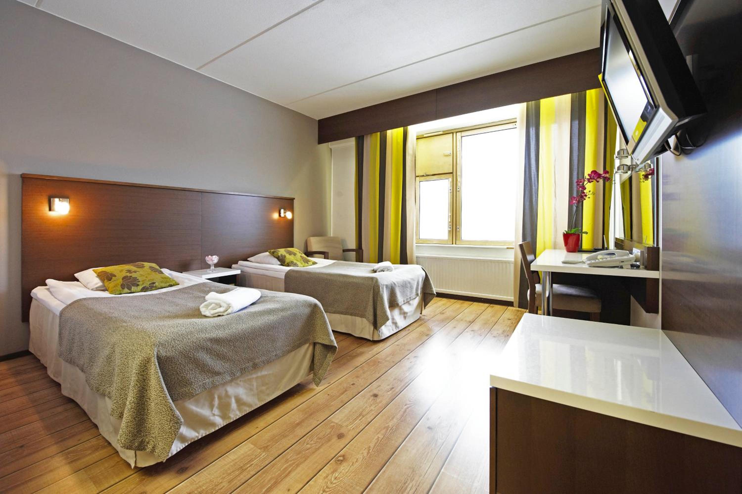 Standard Twin Room photo 2