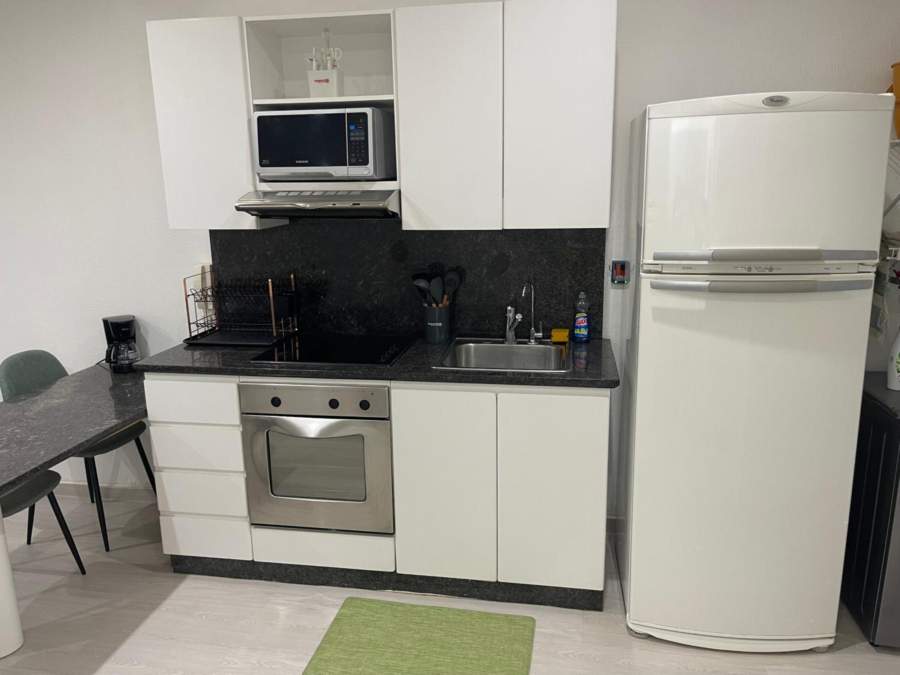 Apartment photo 3