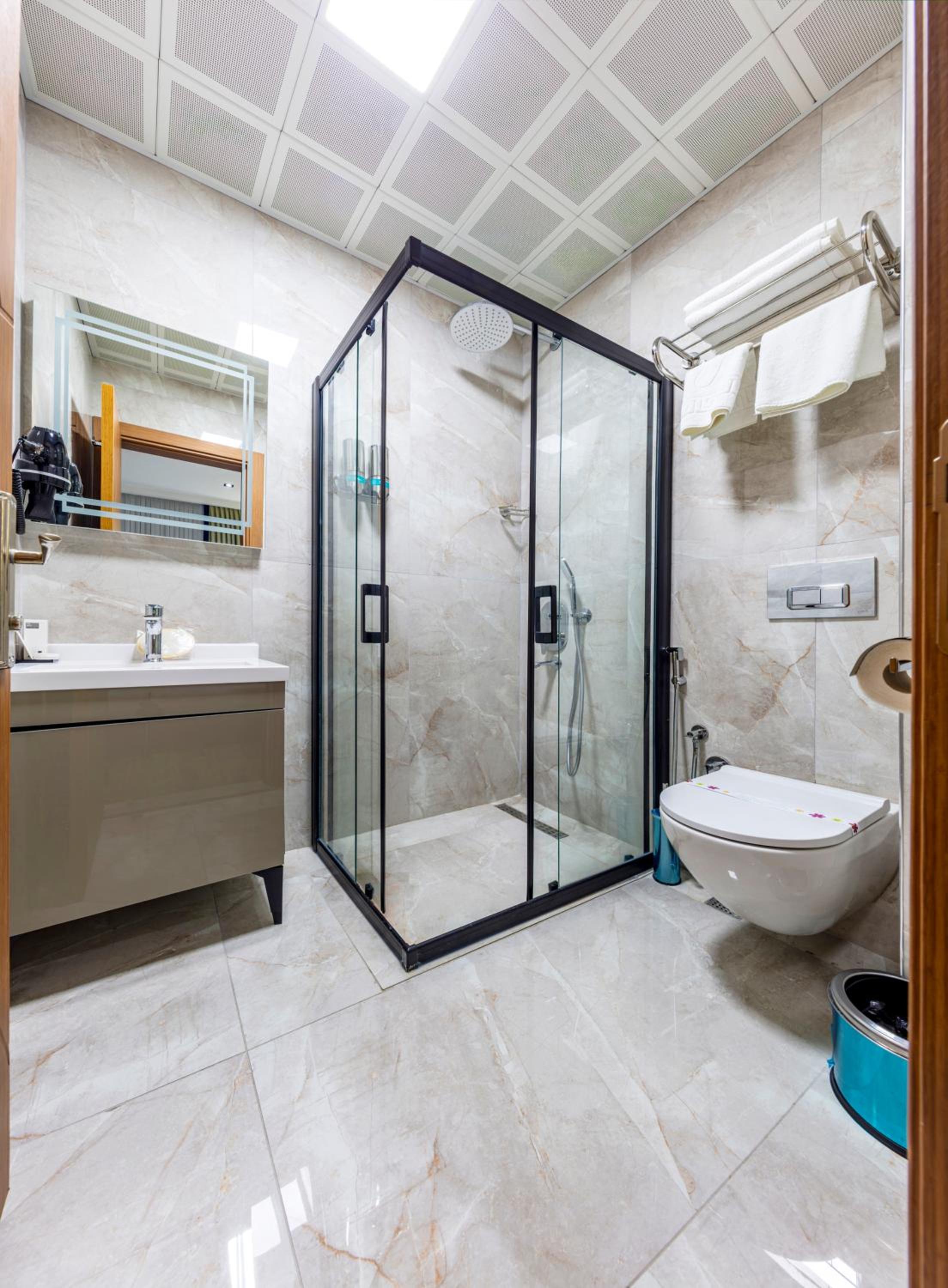 Standard Double Room - Photo 22