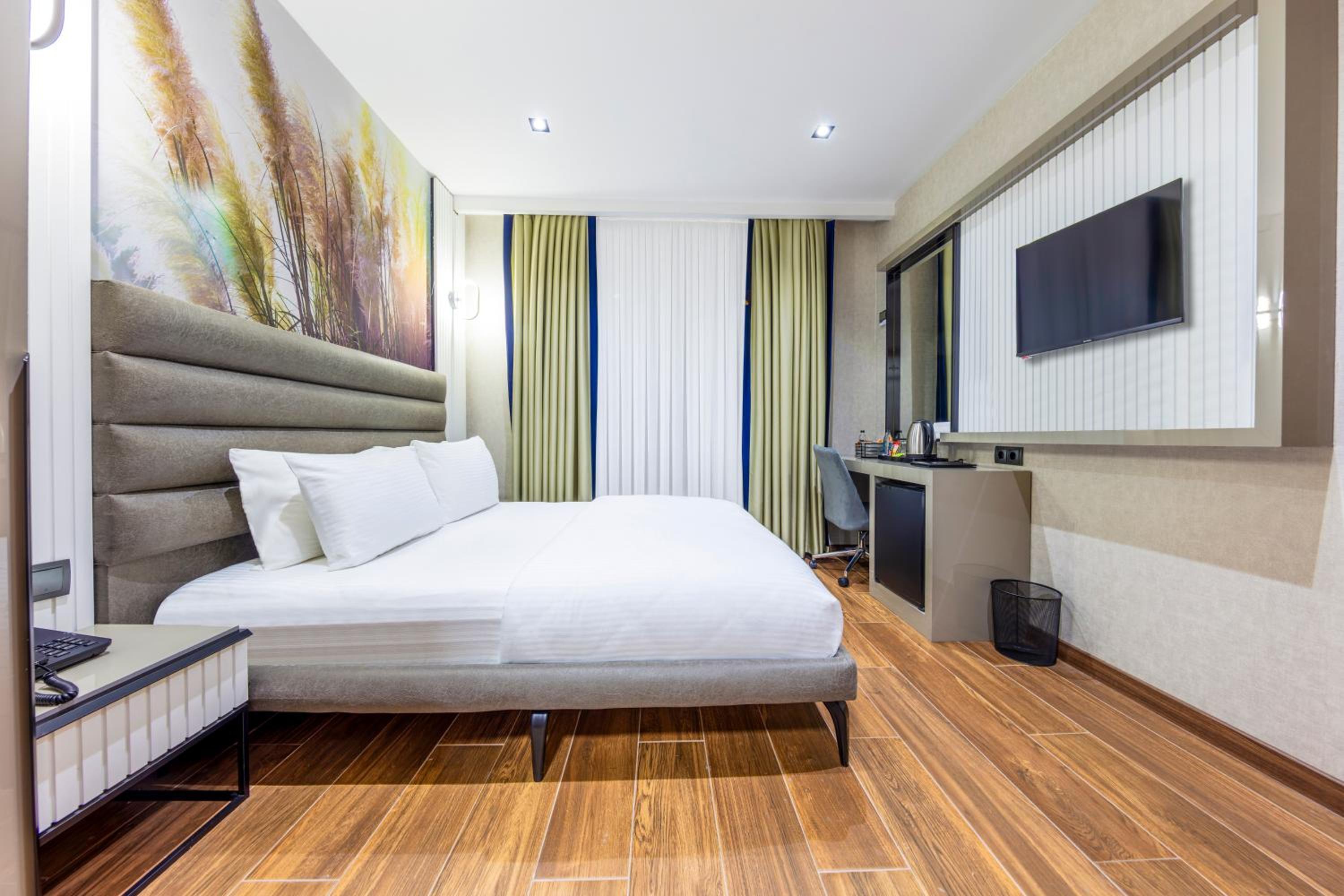 Standard Double Room - Photo 1