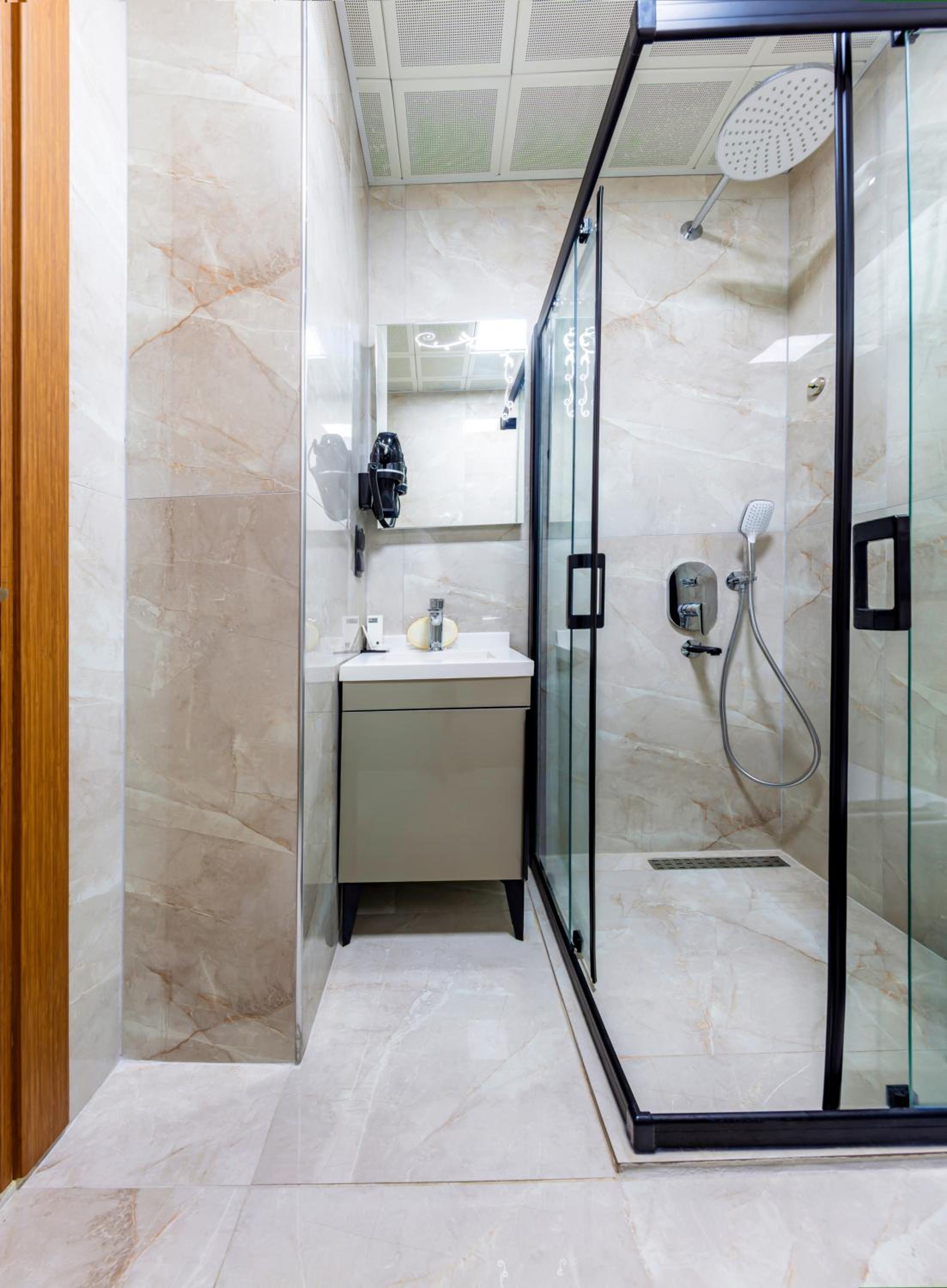 Family Room with Bath - Photo 15