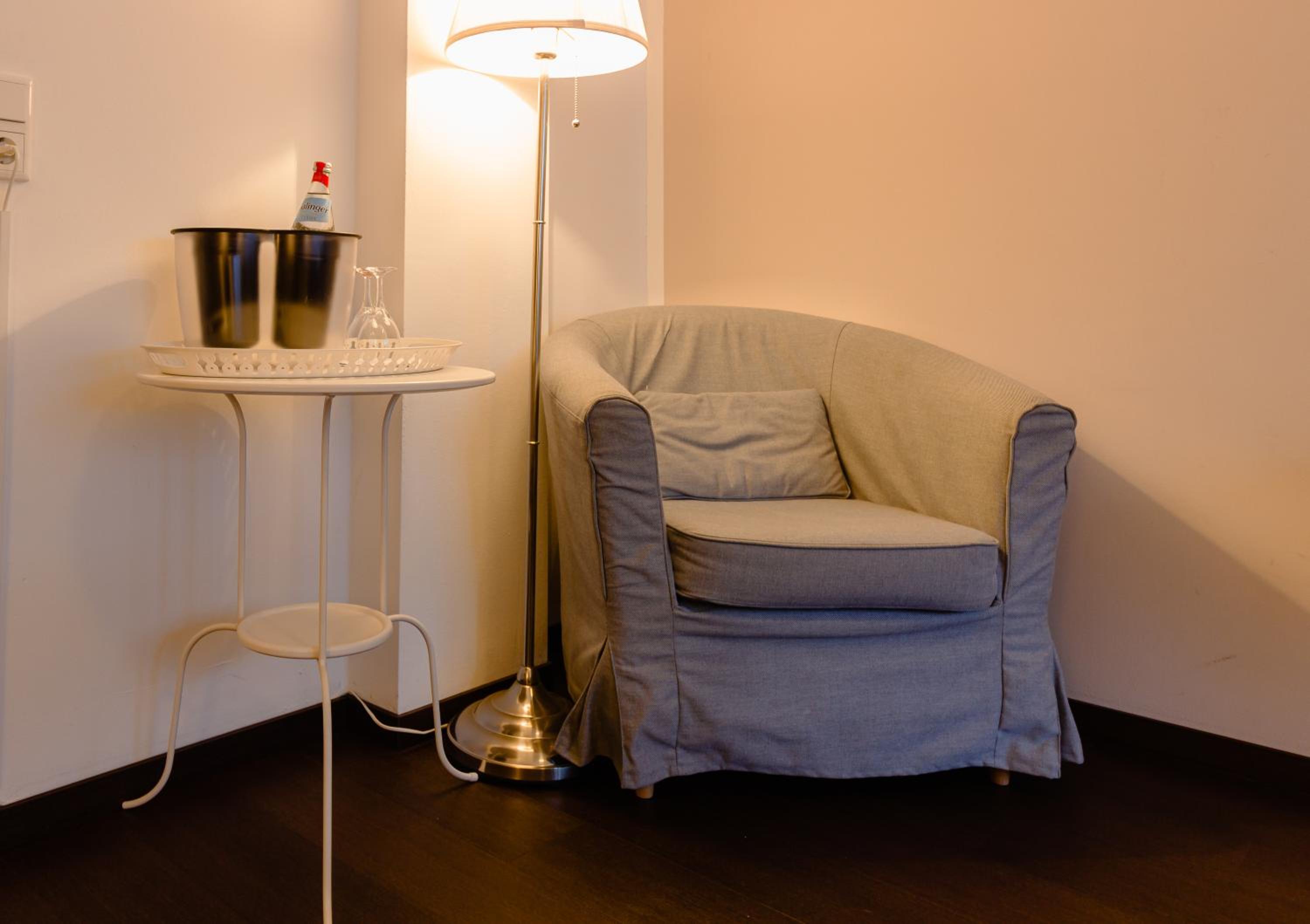 Standard Twin Room with Sofa photo 3