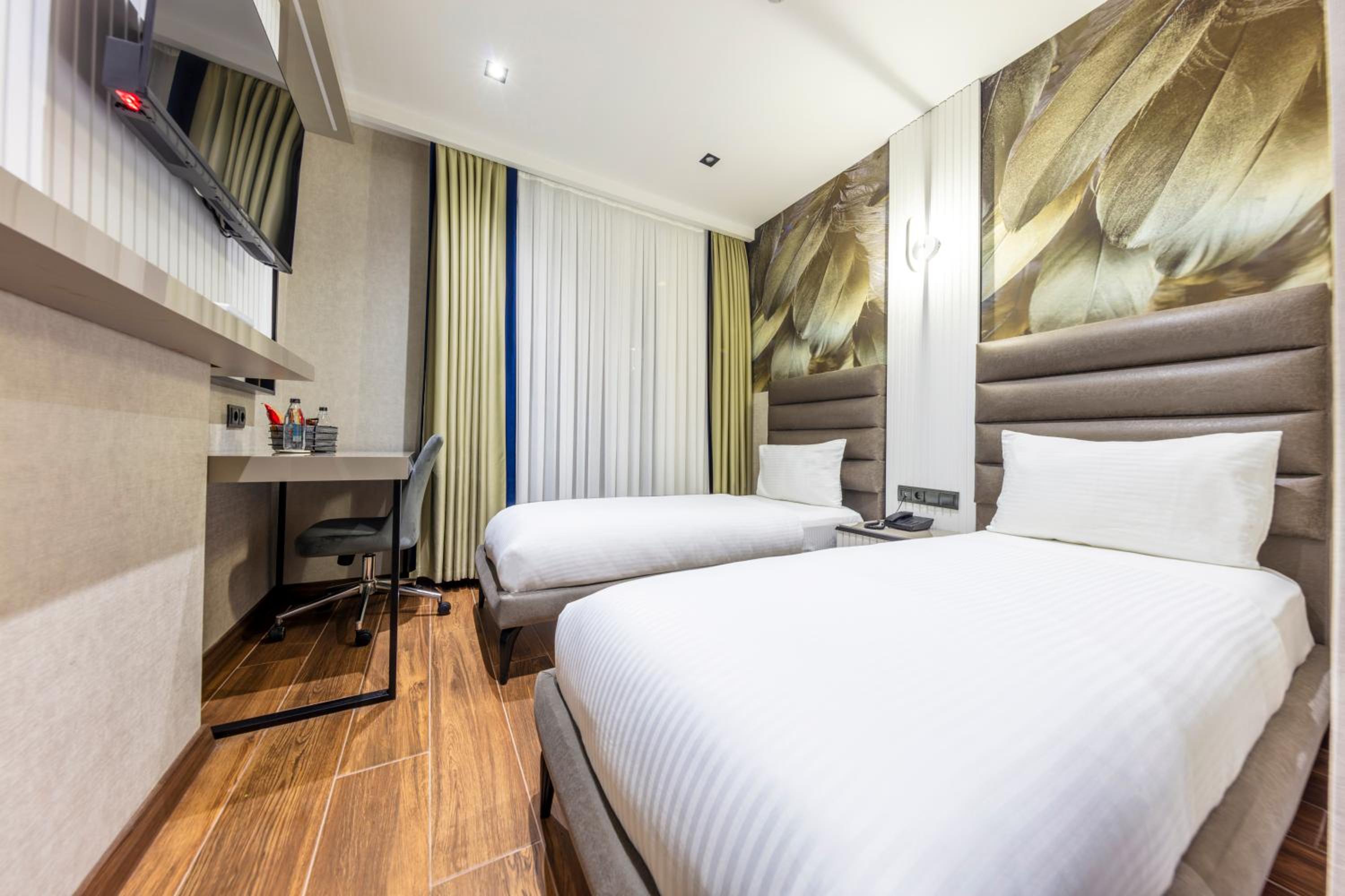Deluxe Twin Room - Photo 1