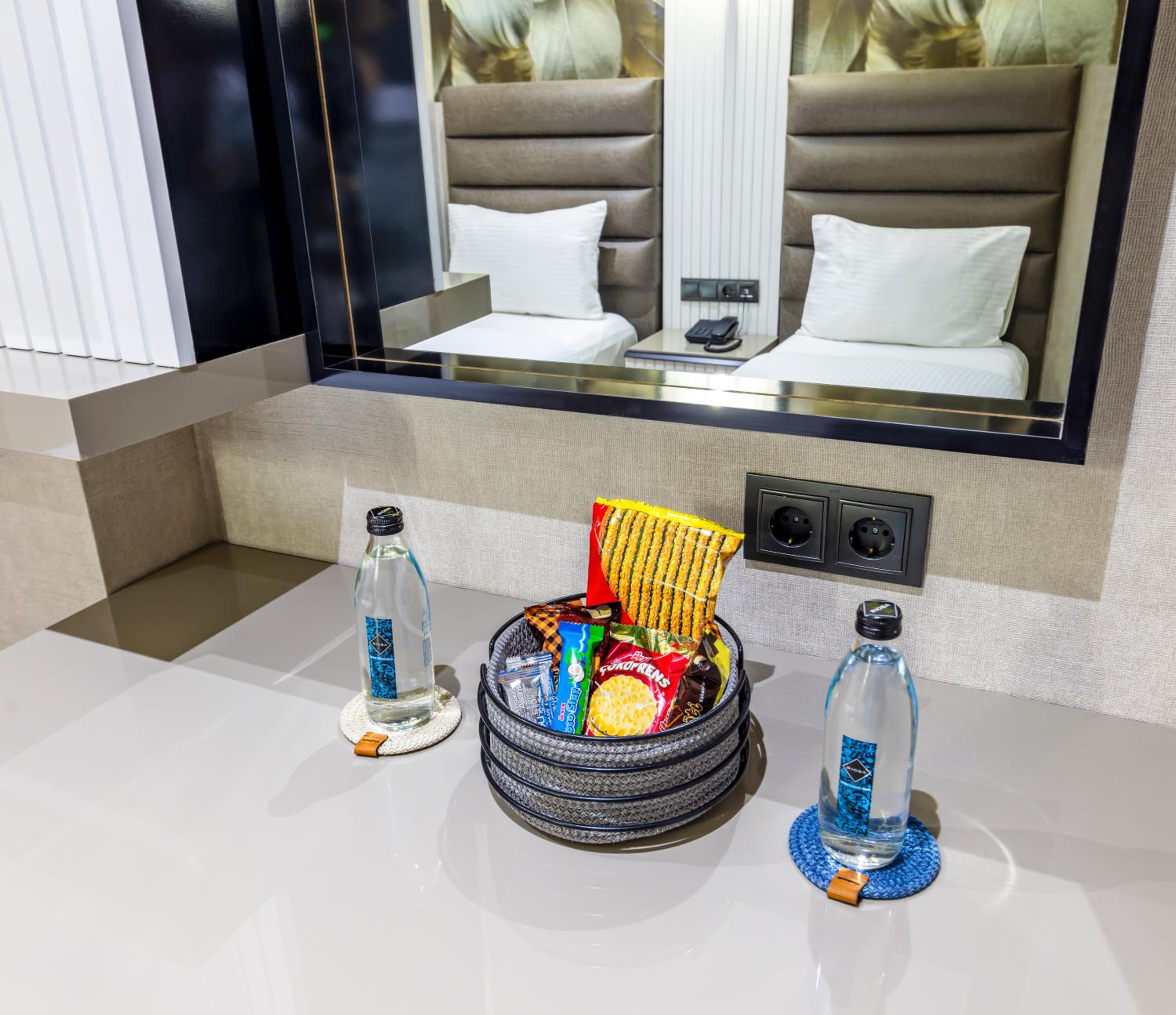 Deluxe Twin Room - Photo 15