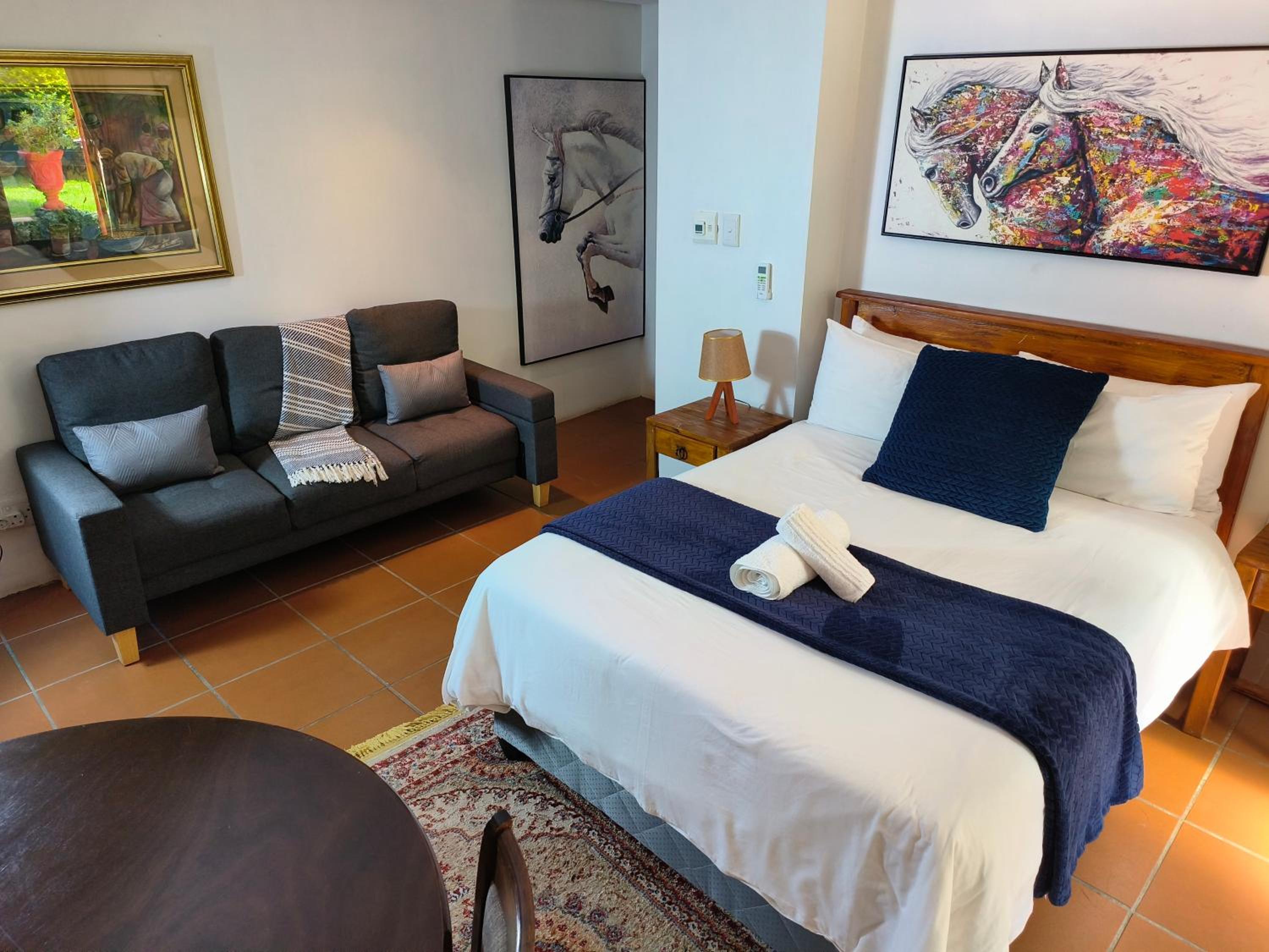 Suite with Garden View - Photo 2
