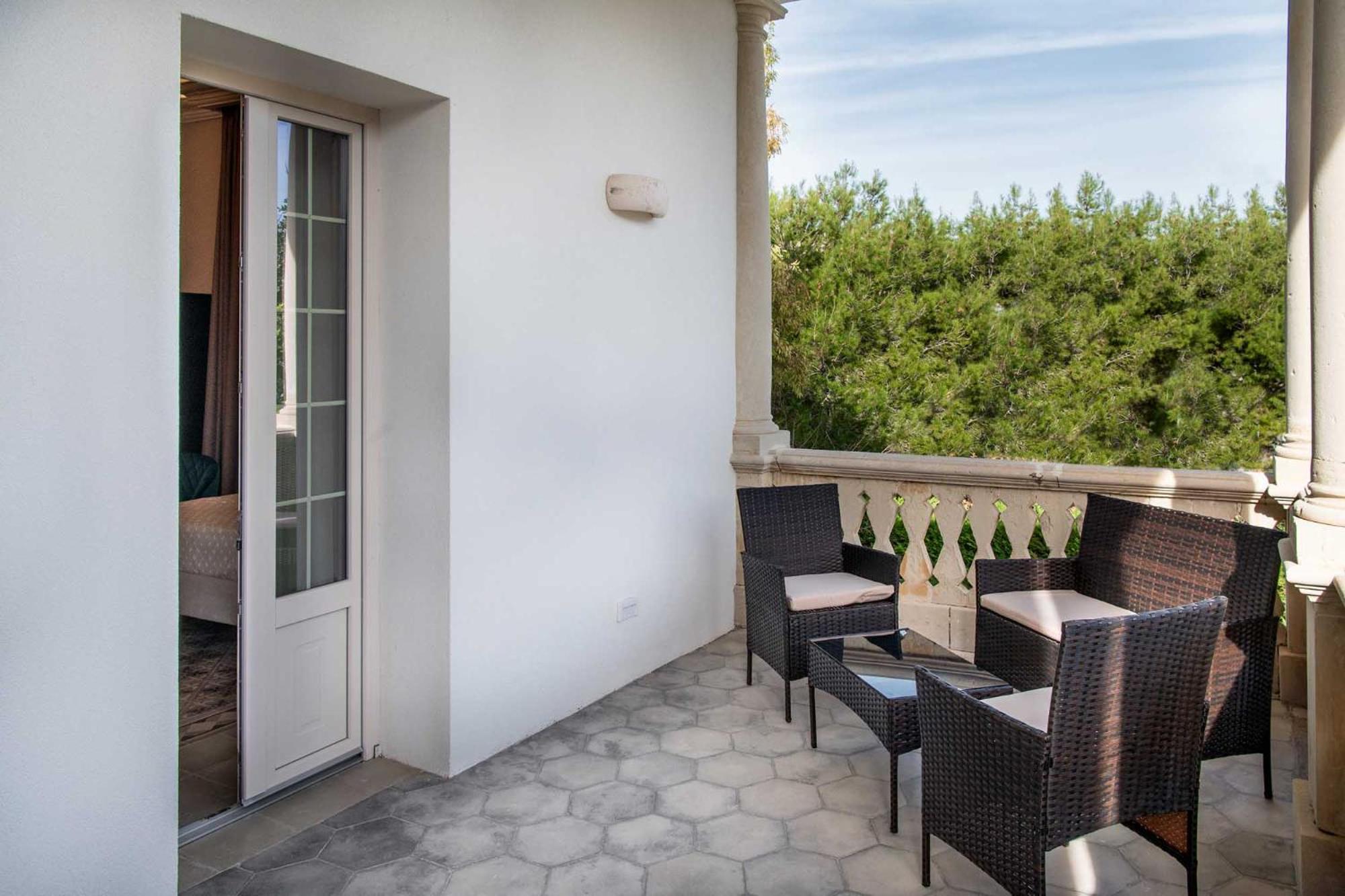 Quadruple Room with Terrace photo 2