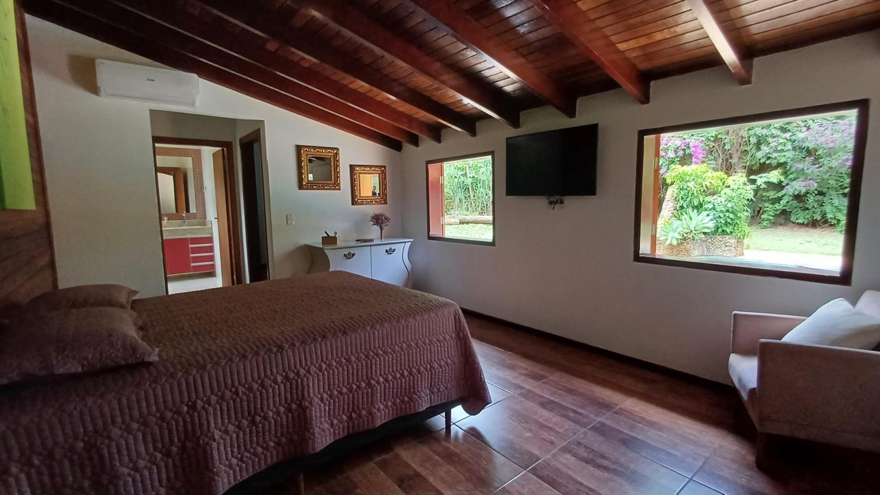 Three-Bedroom House photo 1
