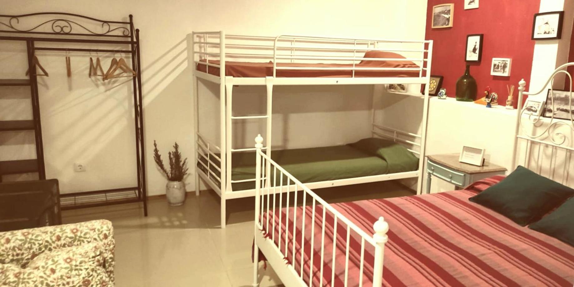 Family Studio - Photo 2