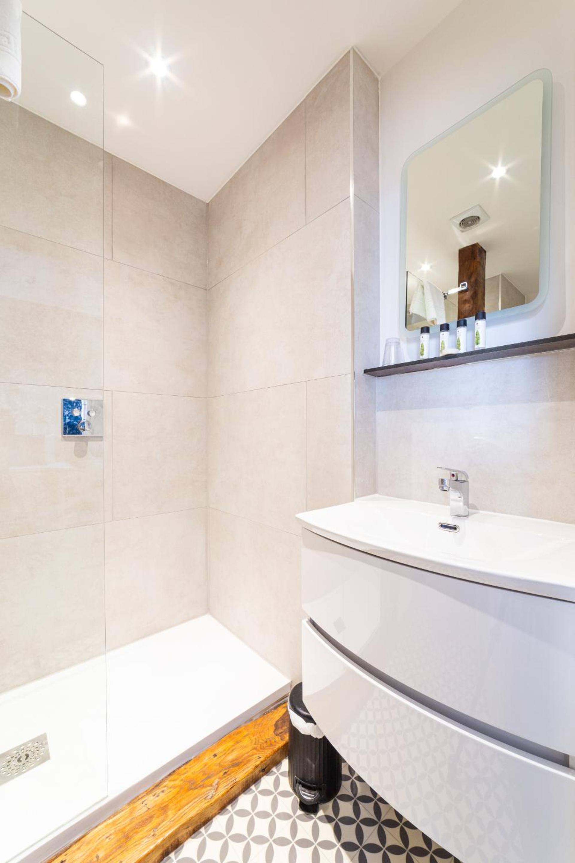 Family Suite - Photo 7