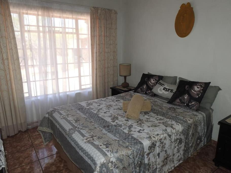 Four-Bedroom House photo 1