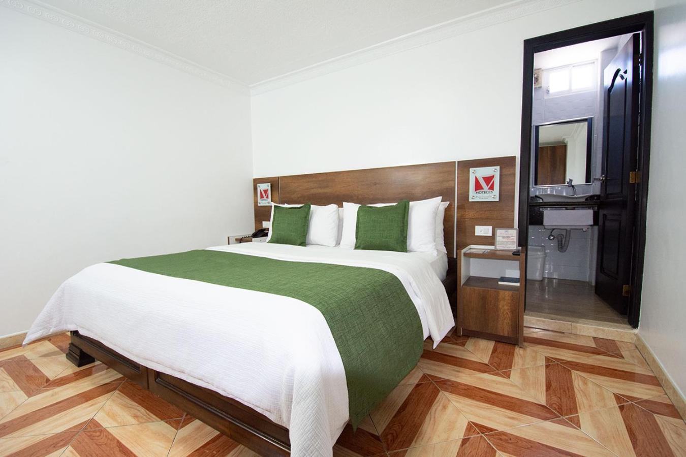 Superior King Room