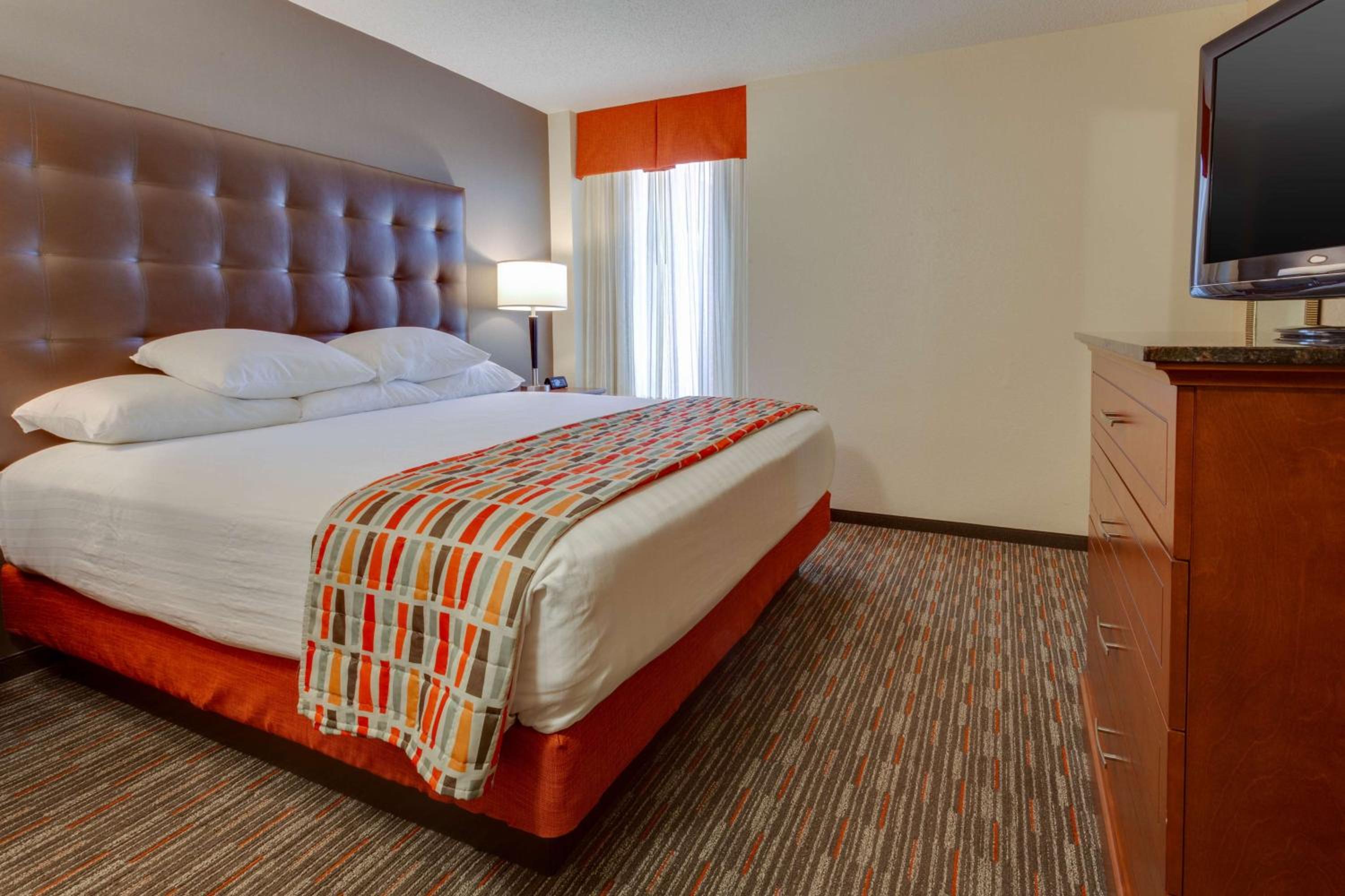 Superior King Suite