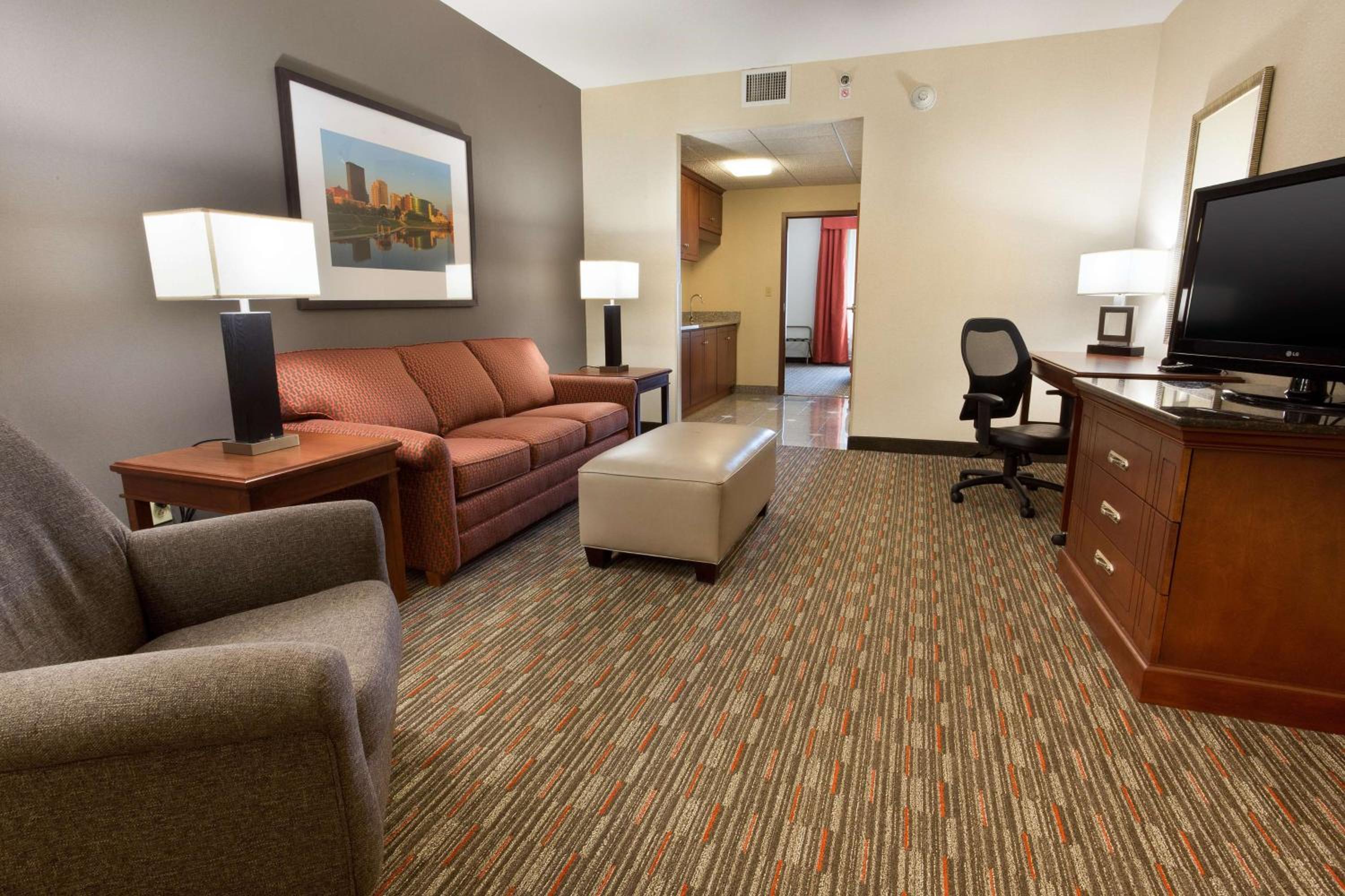 King Suite with Sofa Bed - Accessible, Tub photo 2