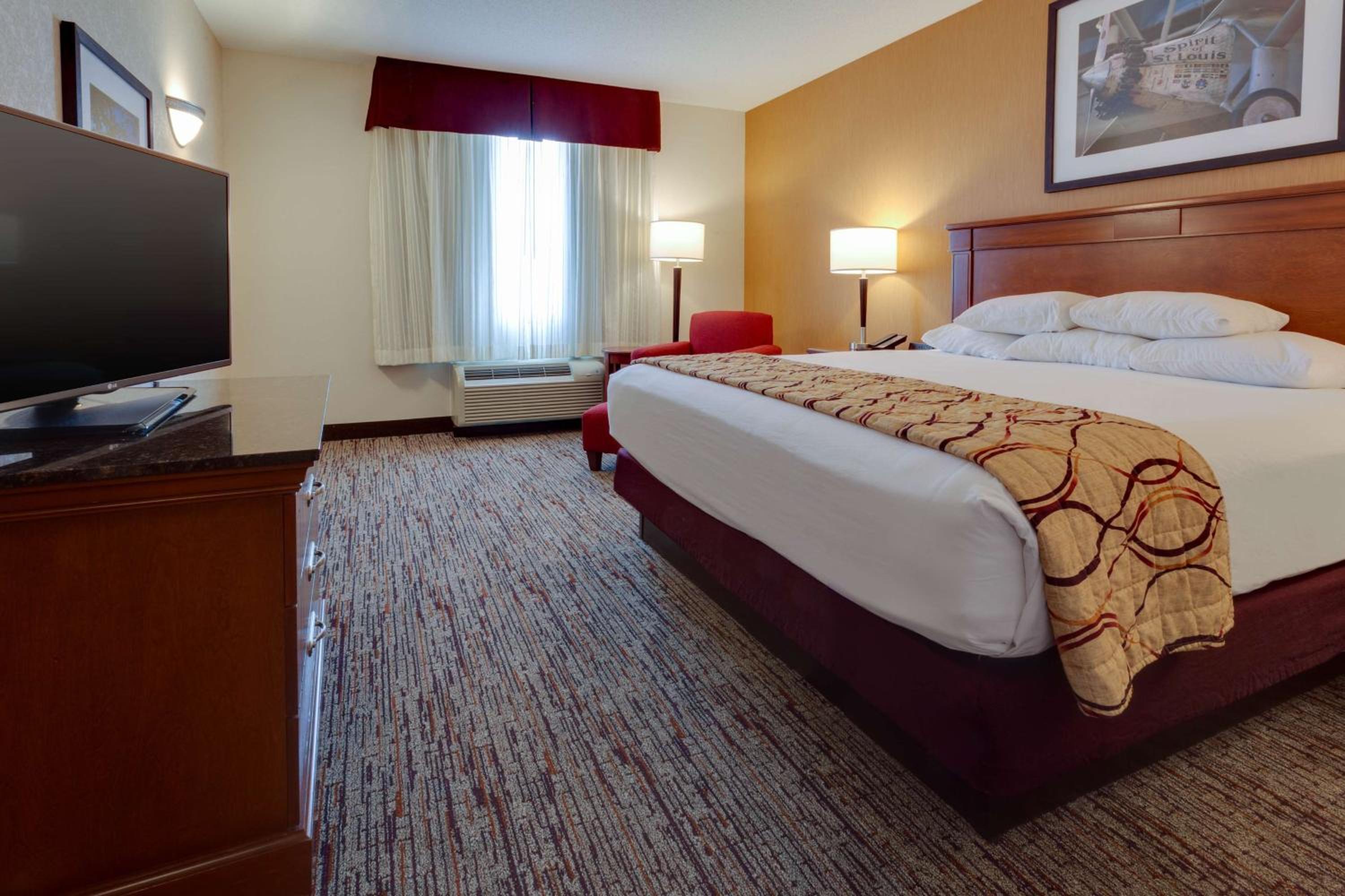 Superior King Suite - Photo 1
