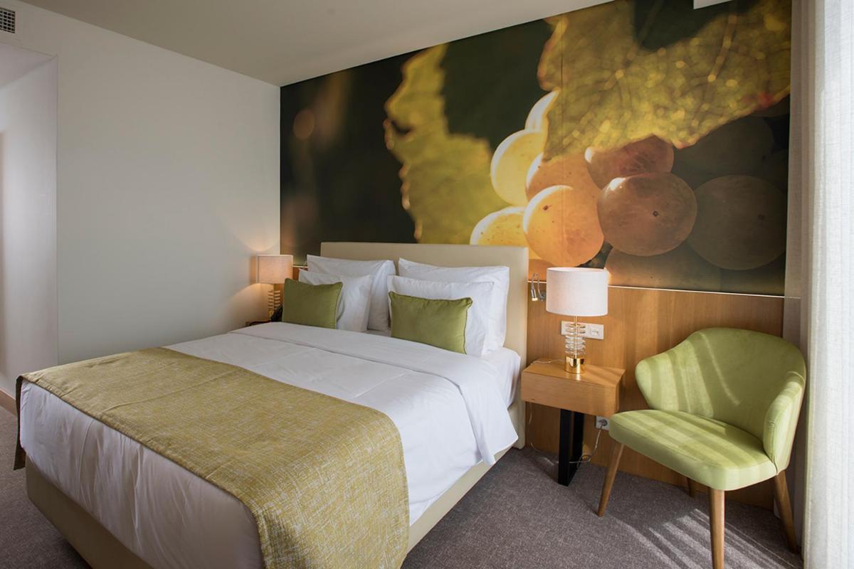 Standard Double Room - Photo 1