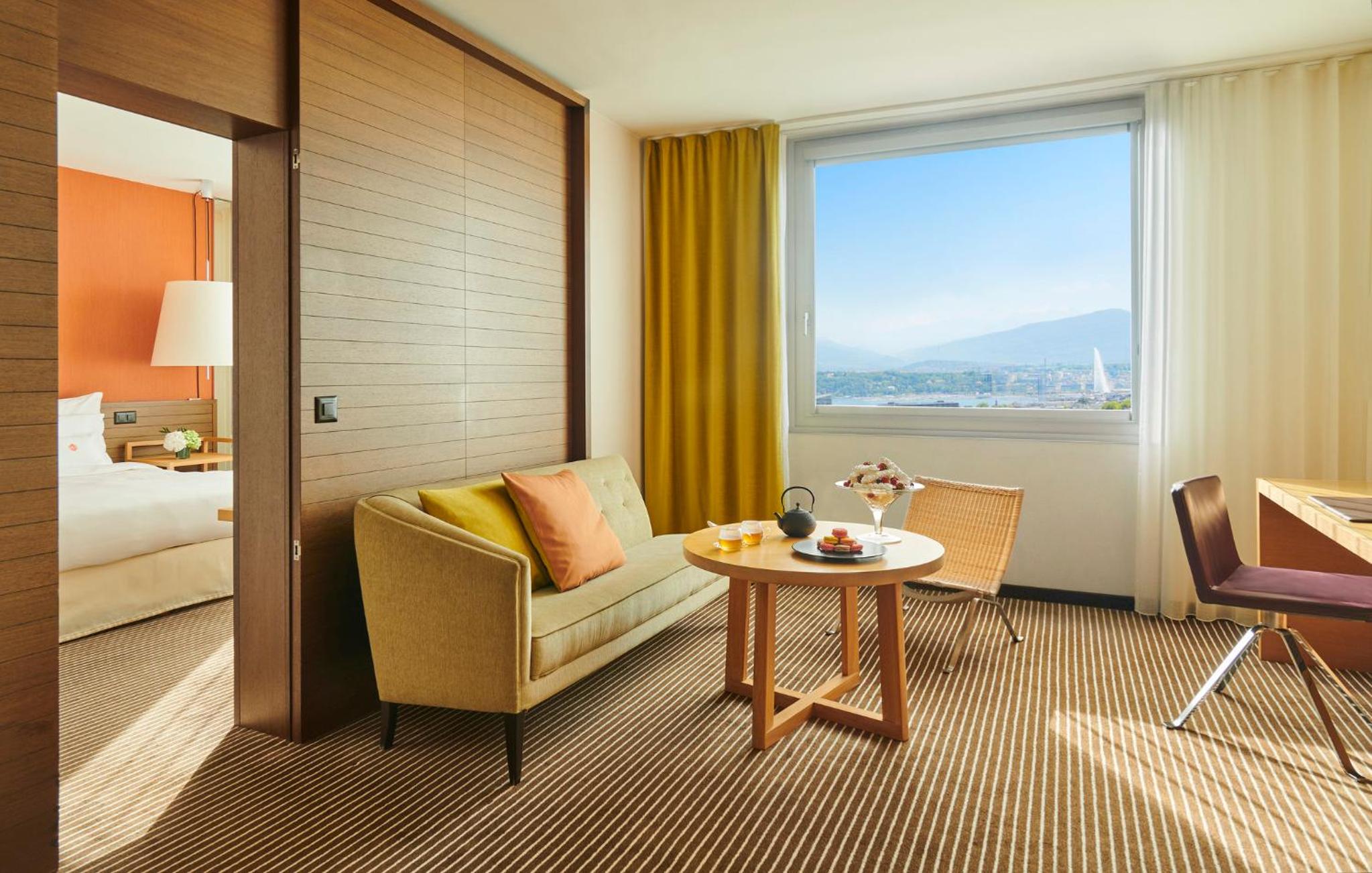One-Bedroom Suite thumbnail 5