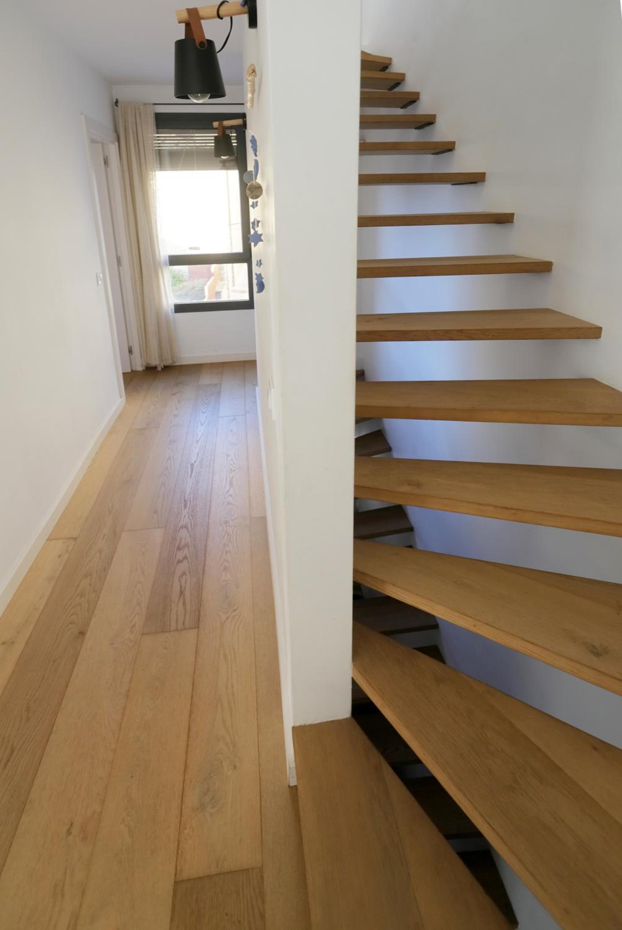 Three-Bedroom House photo 2
