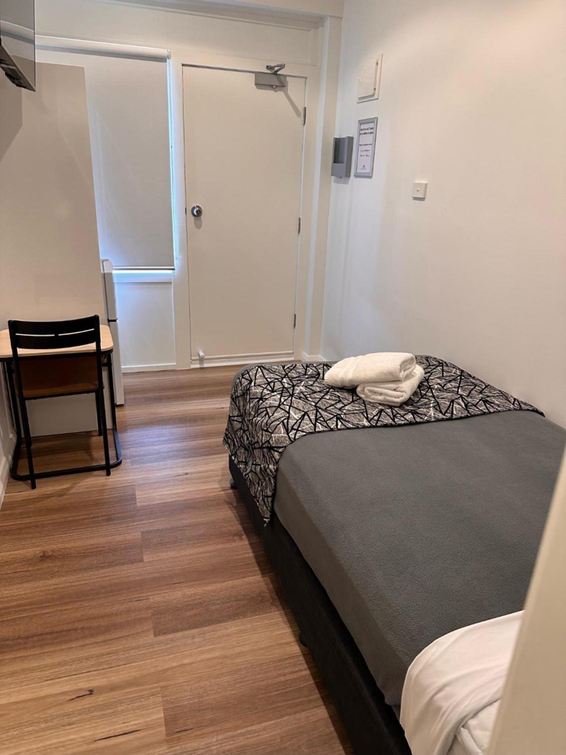 Budget Single Room photo 3