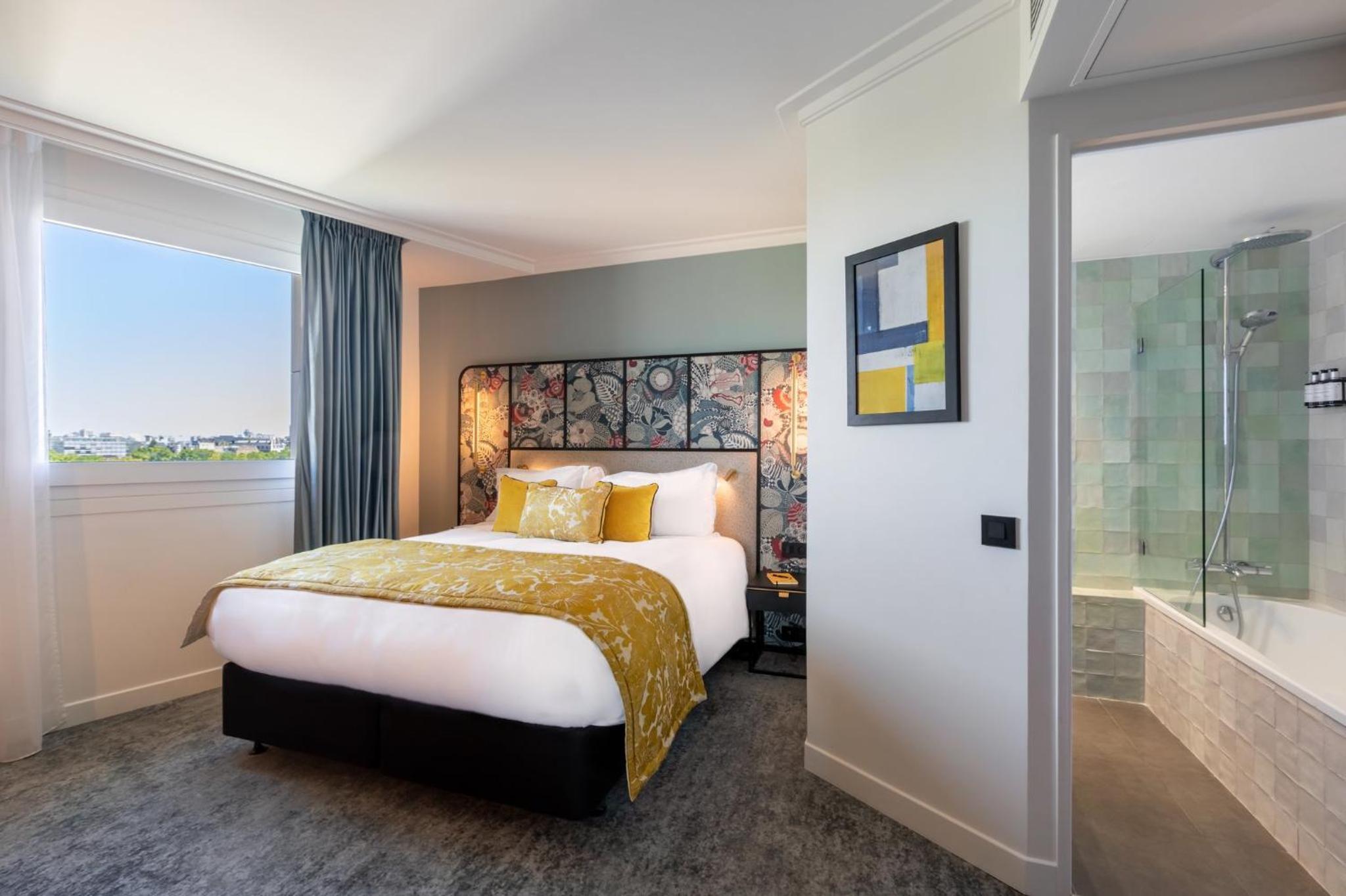 Premium King Room