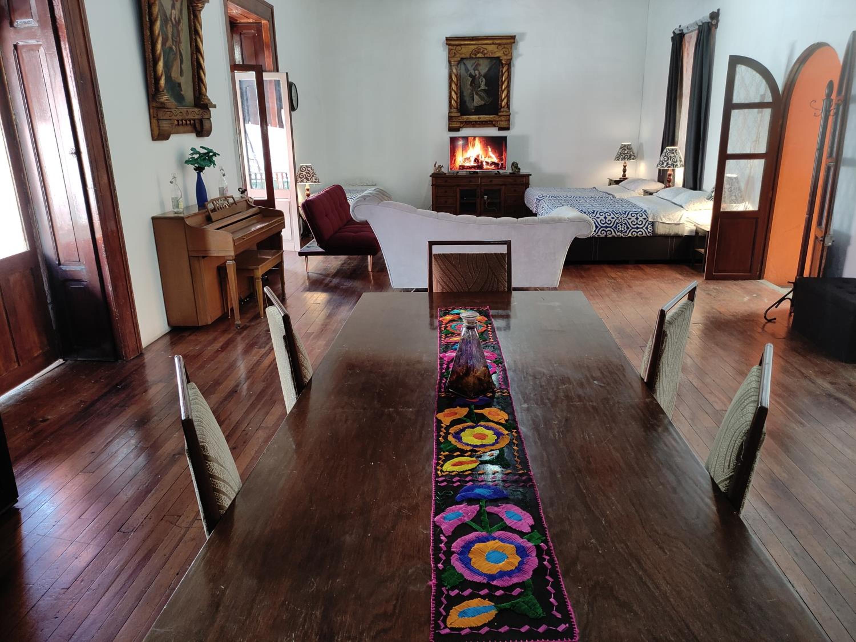 King Suite with Balcony photo 2