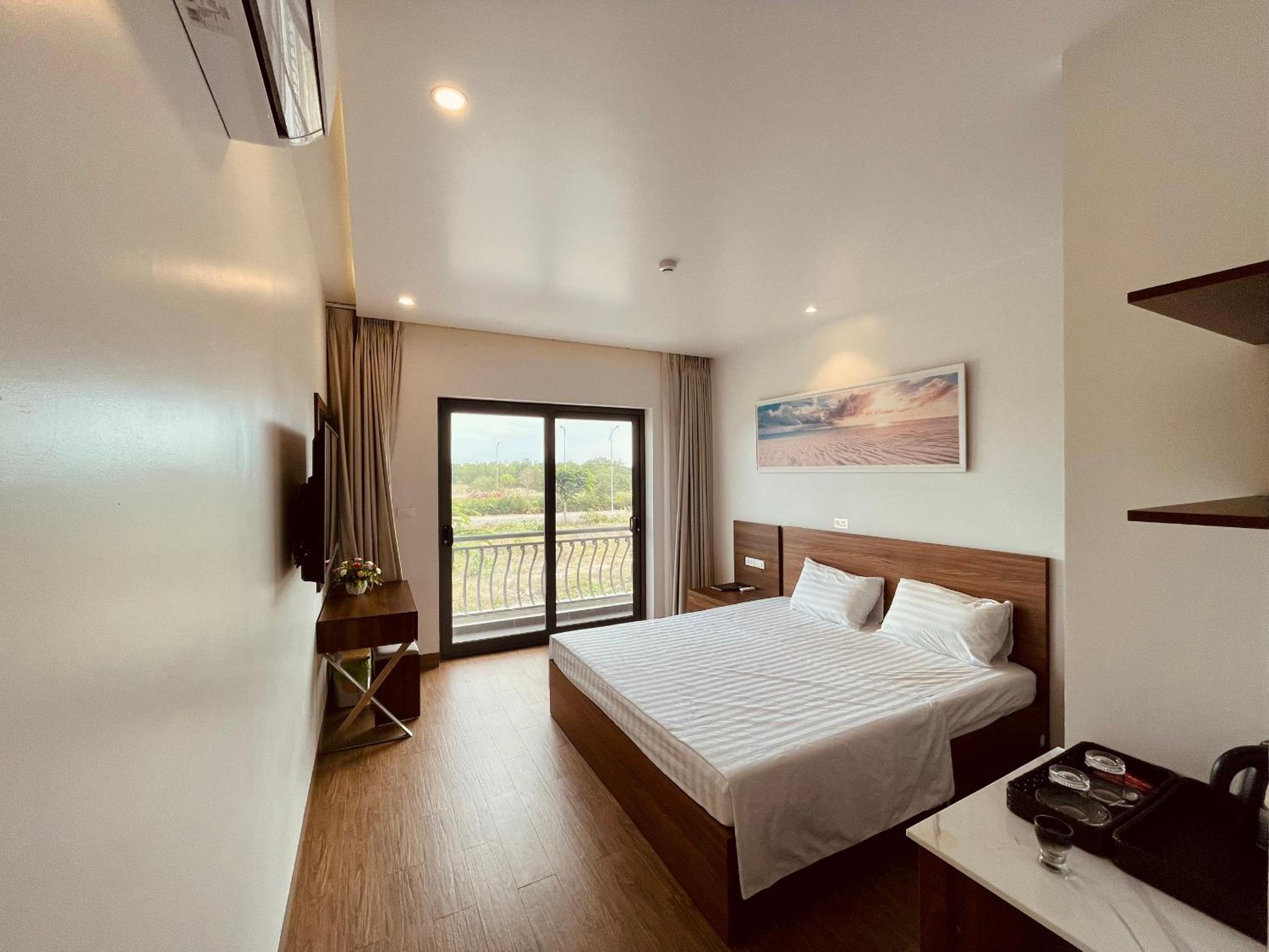 King Room With Balcony photo 1