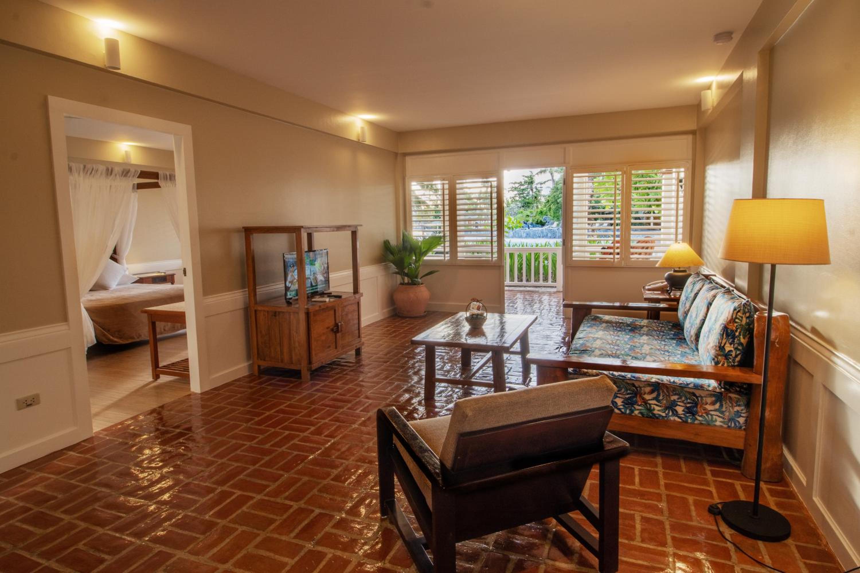 Special Offer Long Stay Package: Beachside One- Bedroom Suite photo 3