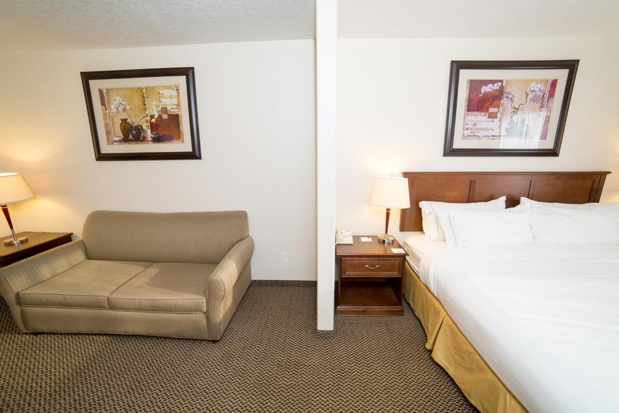 King Suite with Sofa Bed - Photo 2