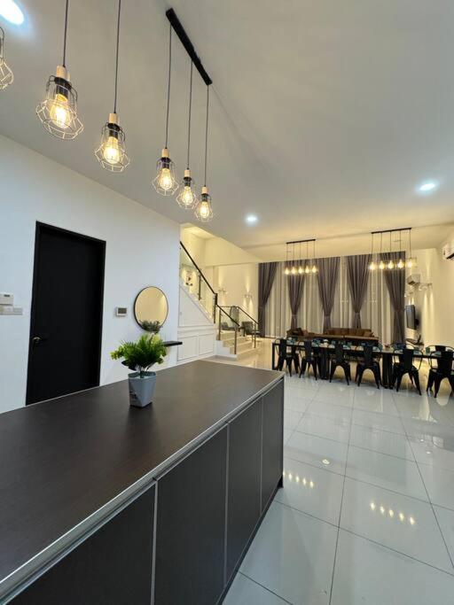 Four-Bedroom House photo 3