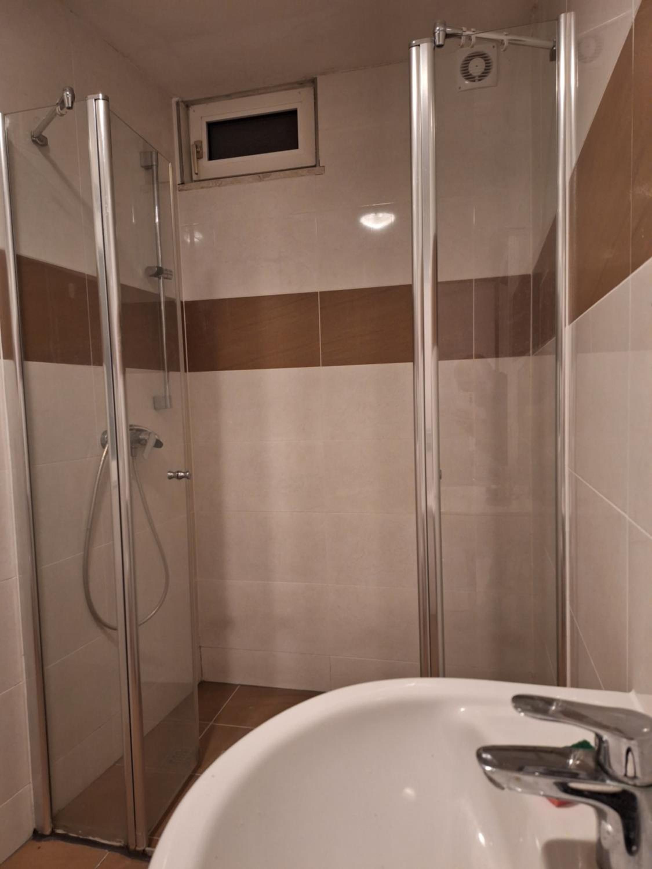 Classic Quadruple Room photo 2
