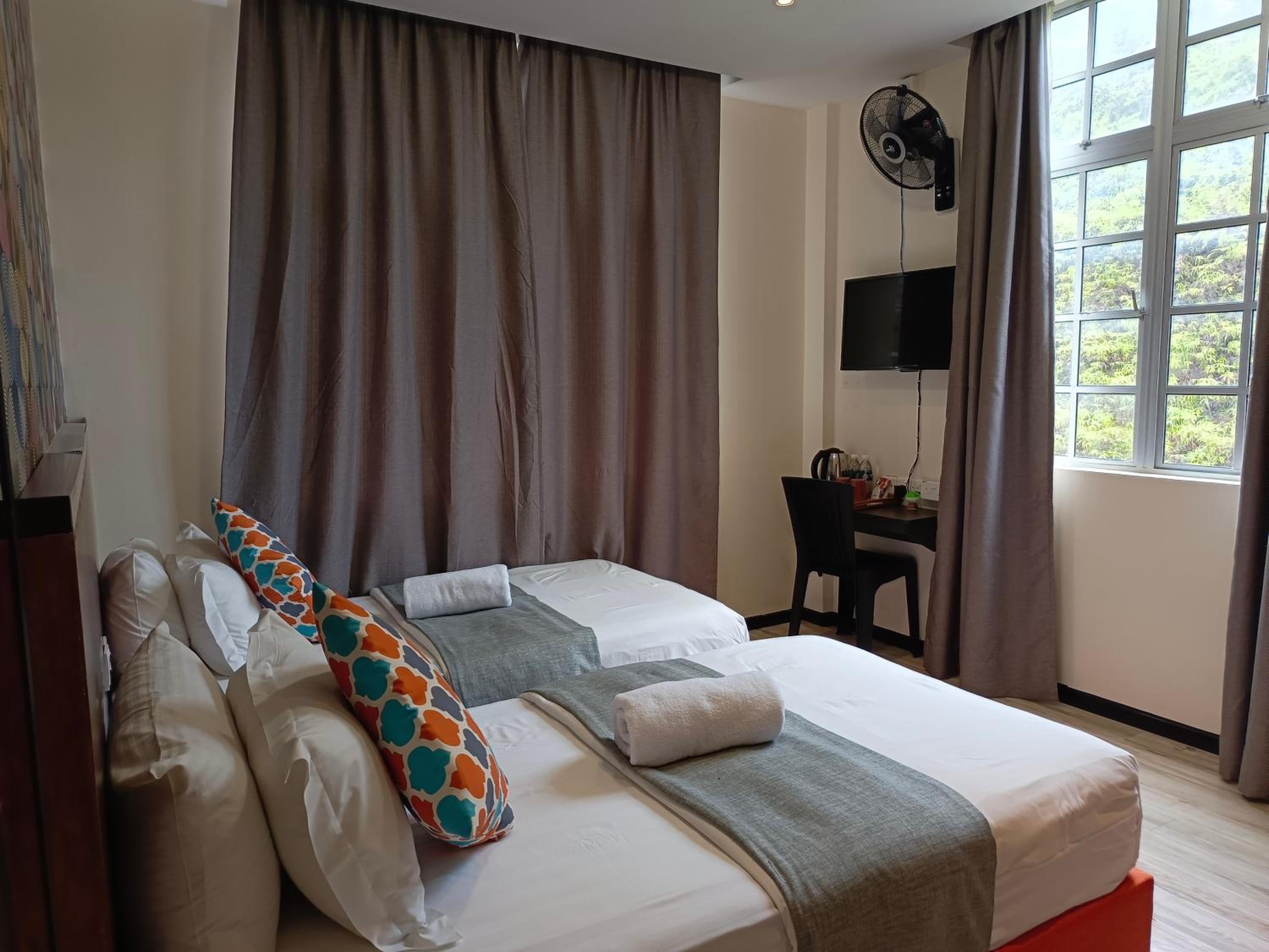 Standard Twin Room photo 3