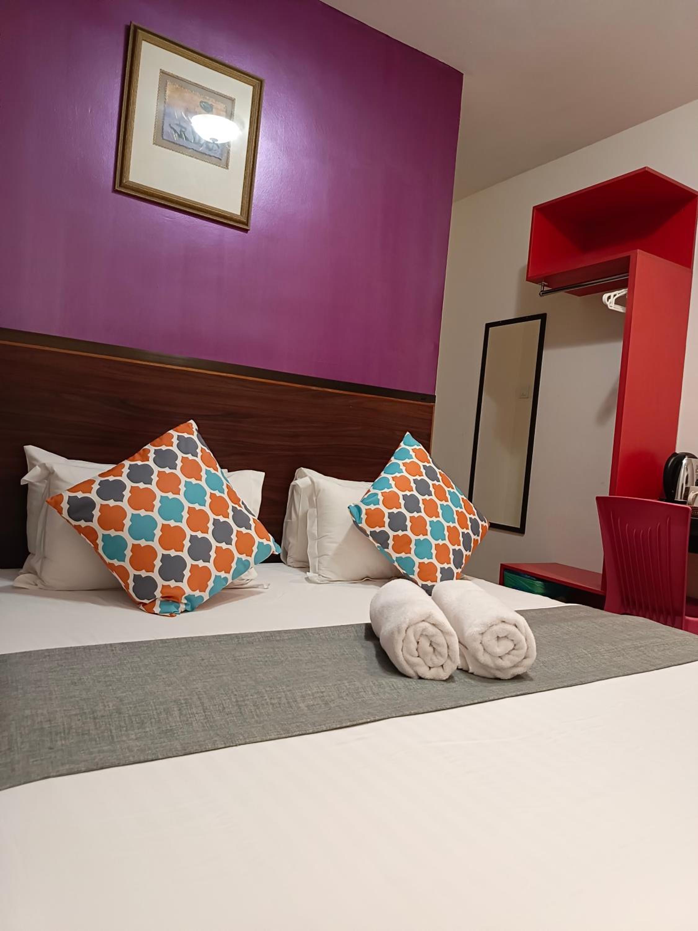 Superior King Room - Photo 4