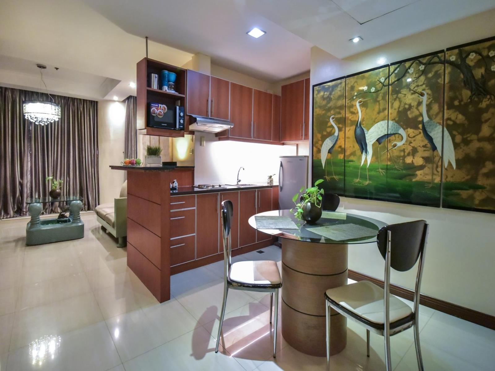 One Bedroom Sky Suite - Photo 2