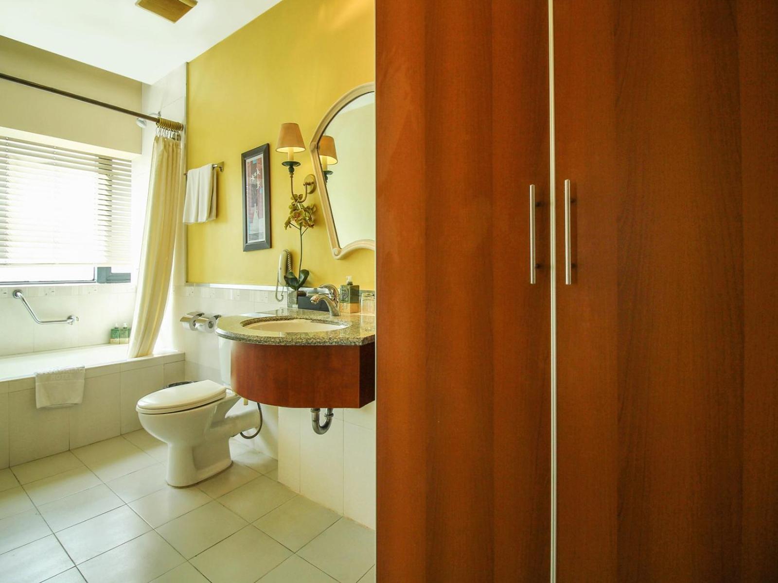 One Bedroom Sky Suite - Photo 7
