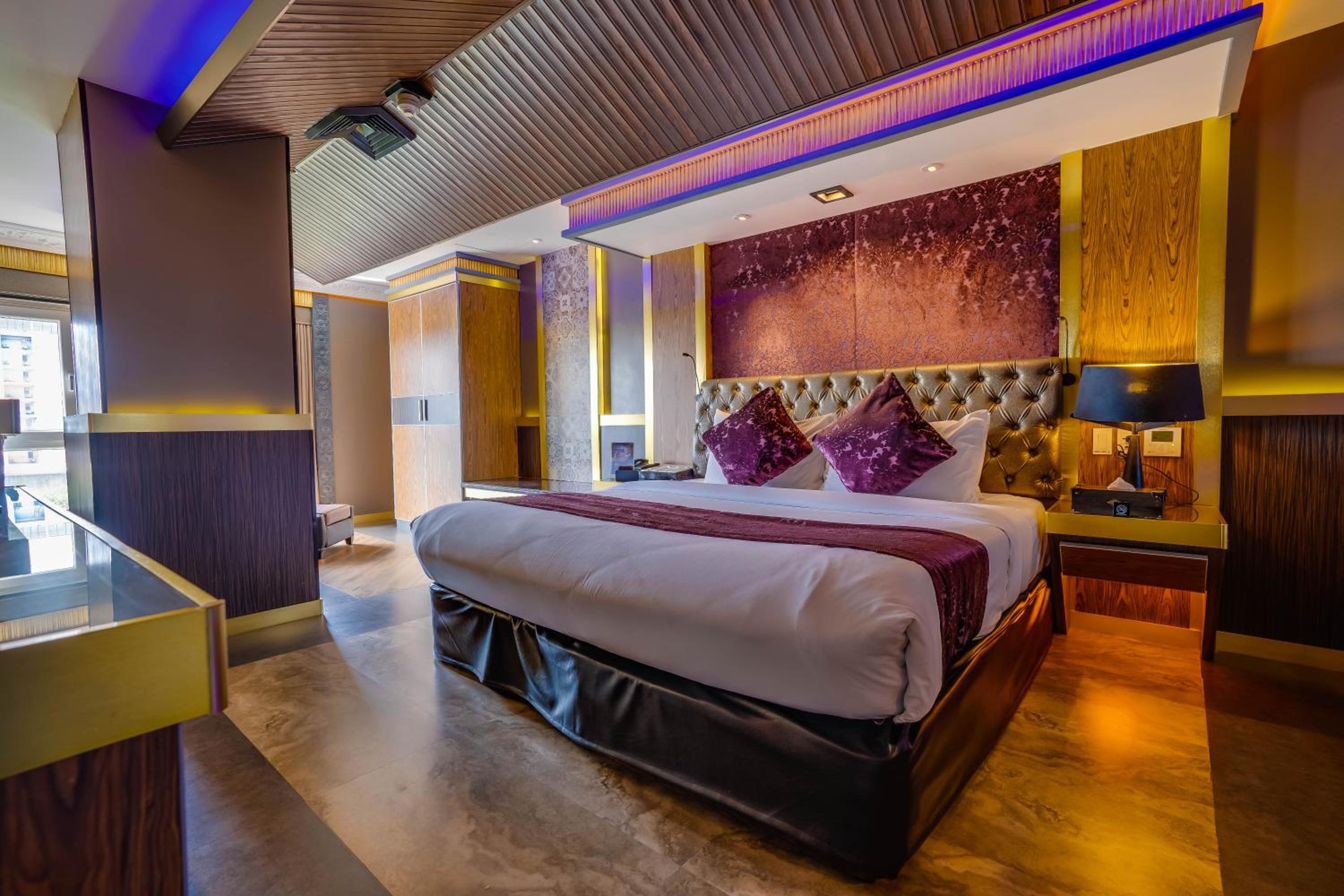 Aqua Suite