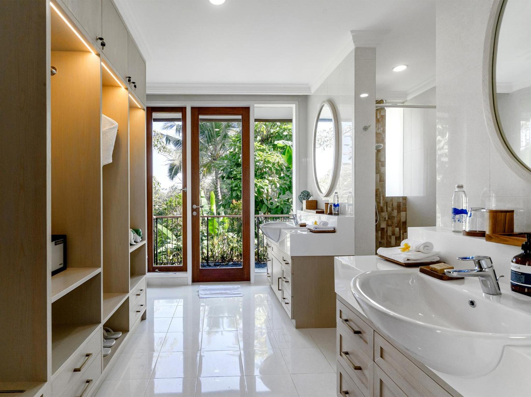 Two-Bedroom Villa - Photo 7
