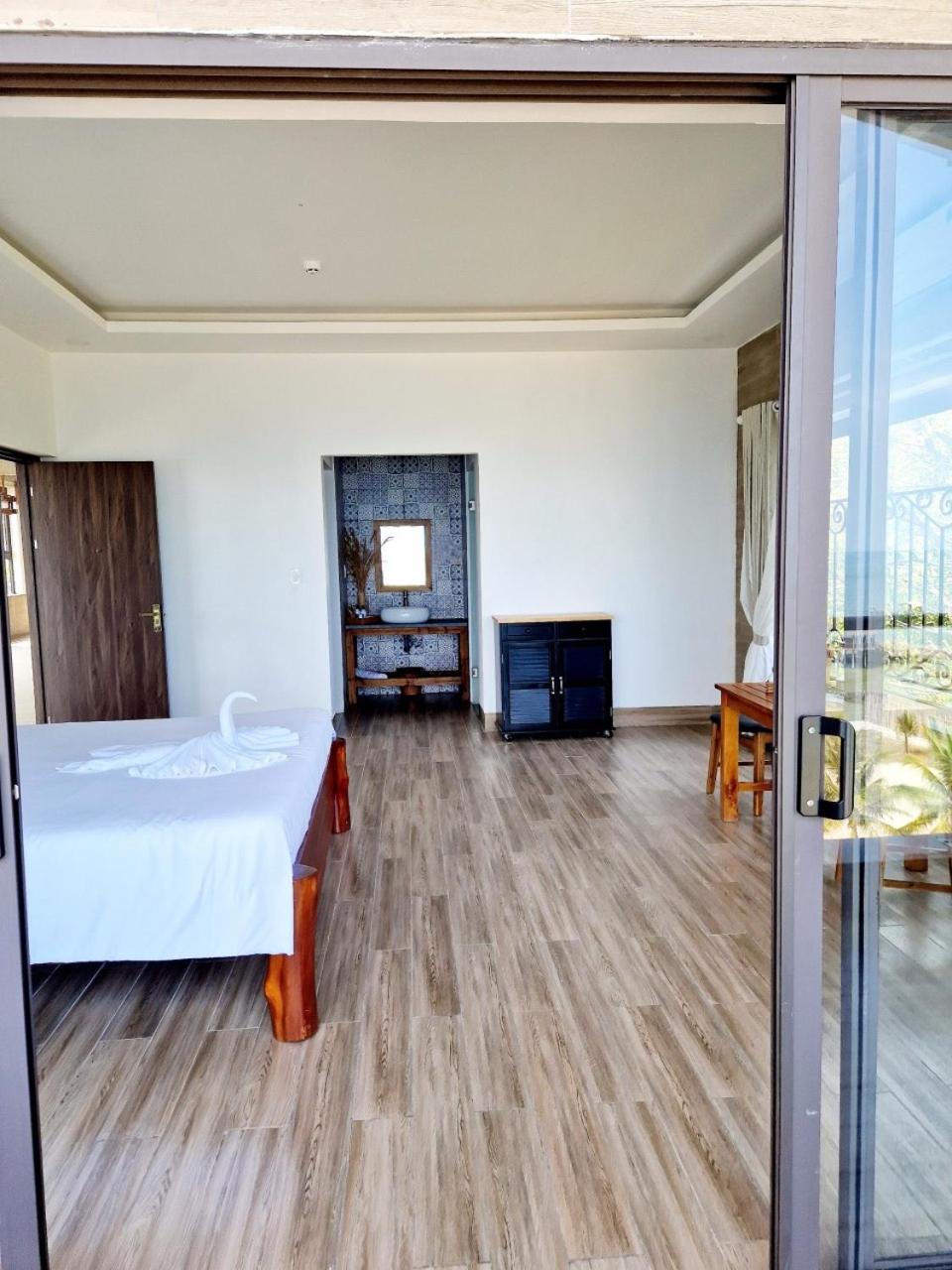 Queen Room with Sea View photo 2
