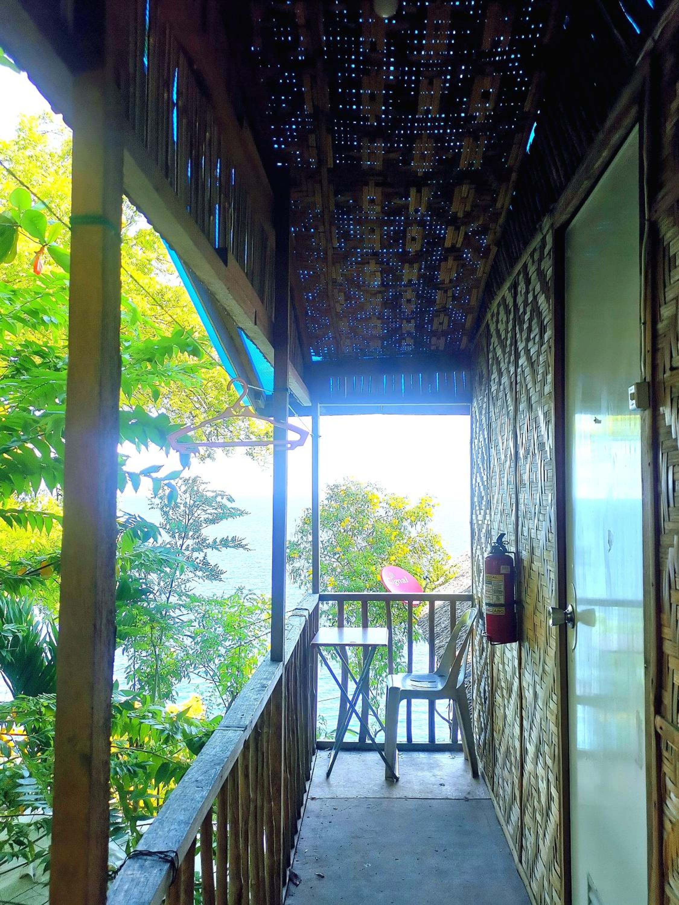 Family Suite with Balcony - Photo 11