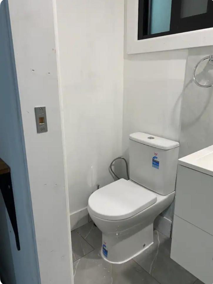 Double Room With Private Bathroom photo 2