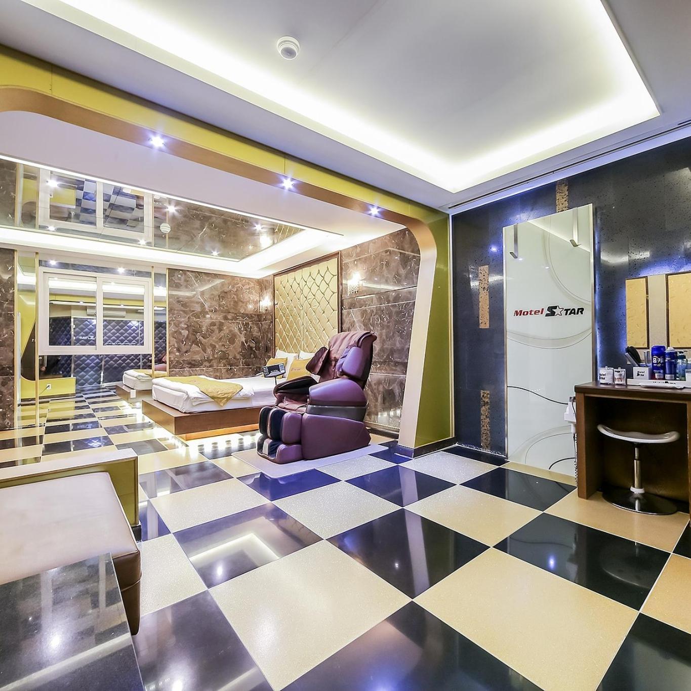 King Suite photo 1