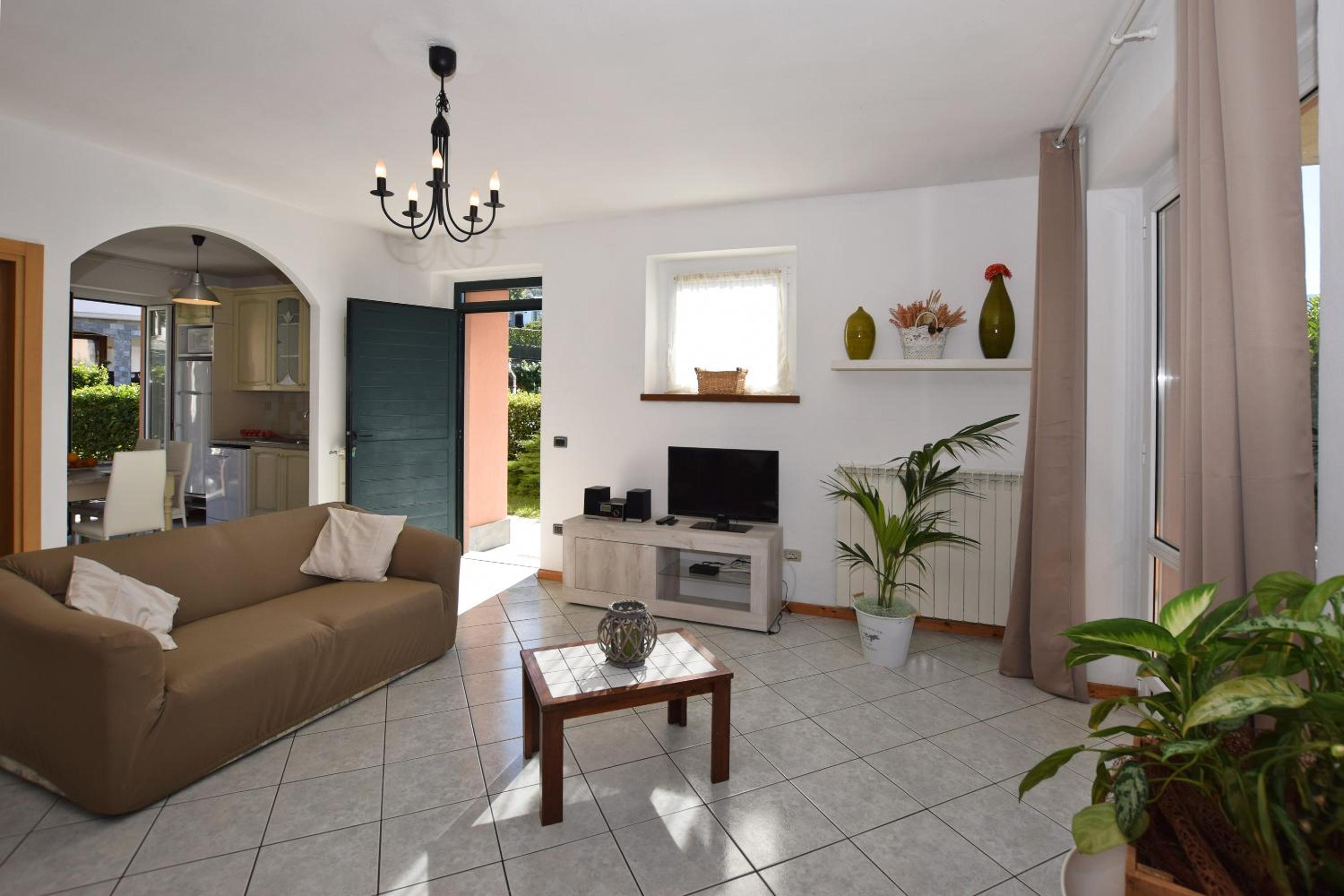 Two Bedroom Apartment with Lake View 1 photo 1