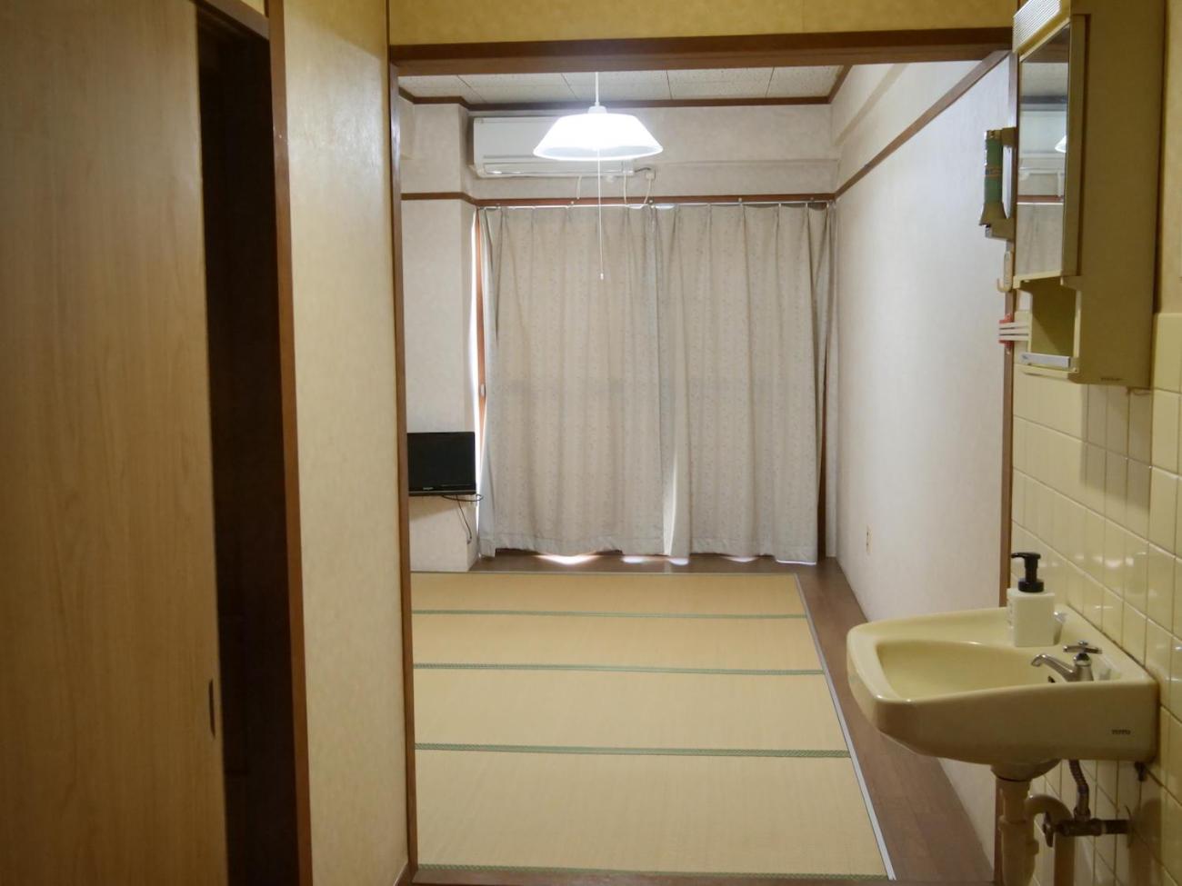 Japanese-Style Room