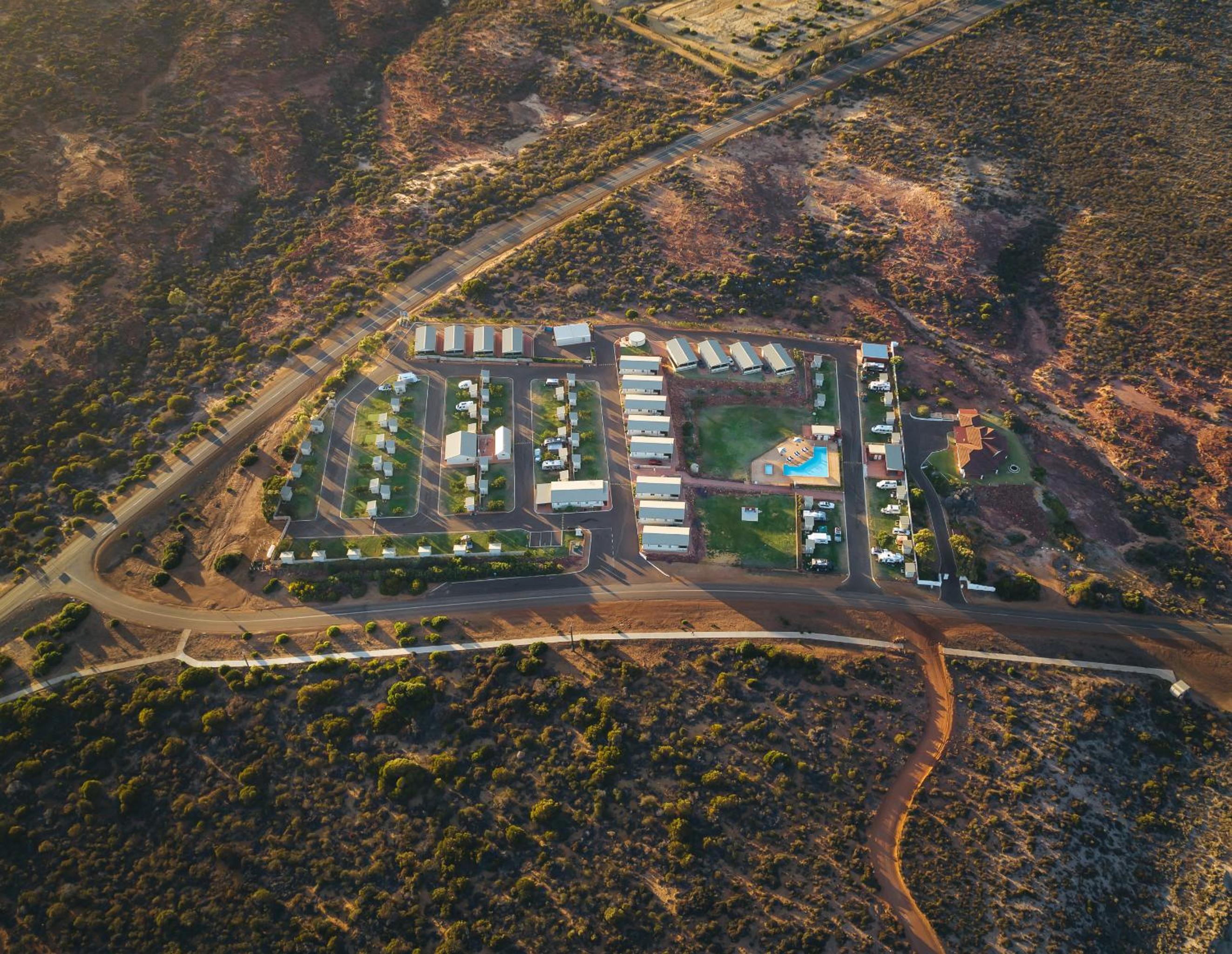 Premium Holiday Unit - Photo 2