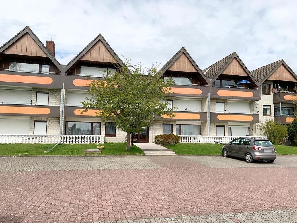 Apartment with Balcony photo 3