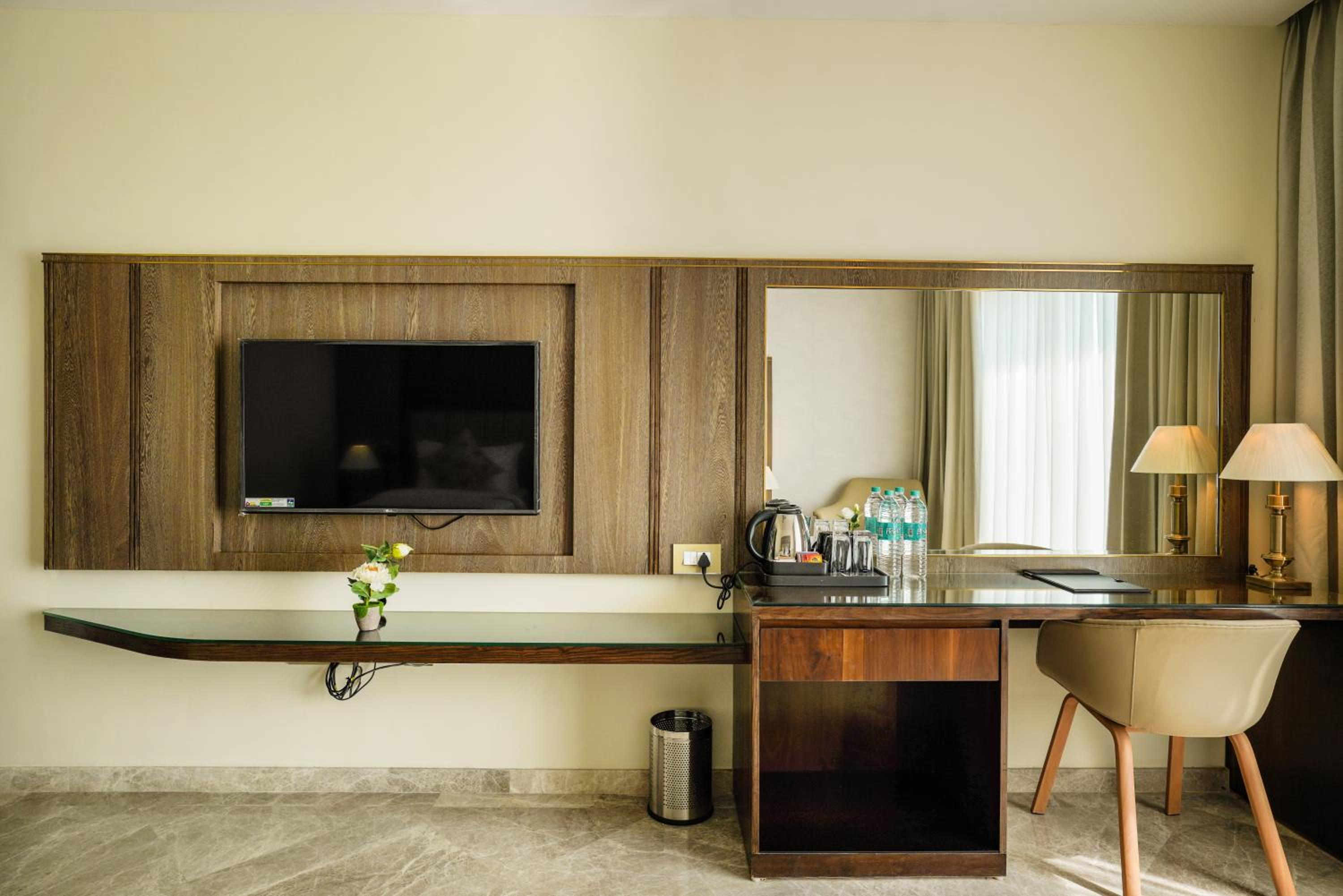 Superior King Room photo 1