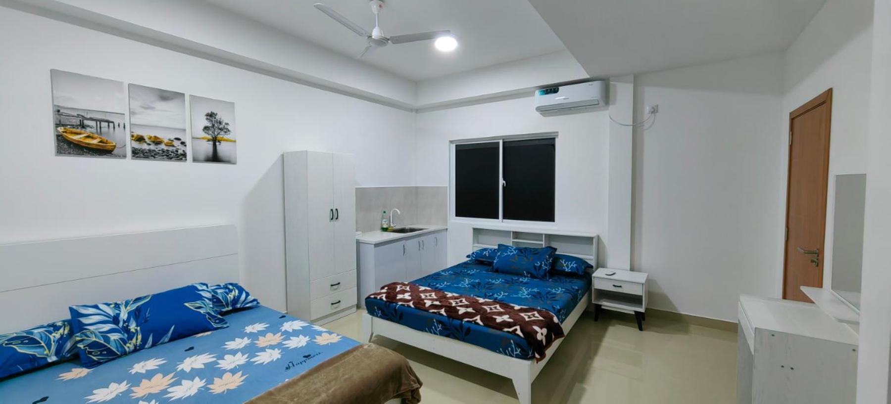 Deluxe Family Room