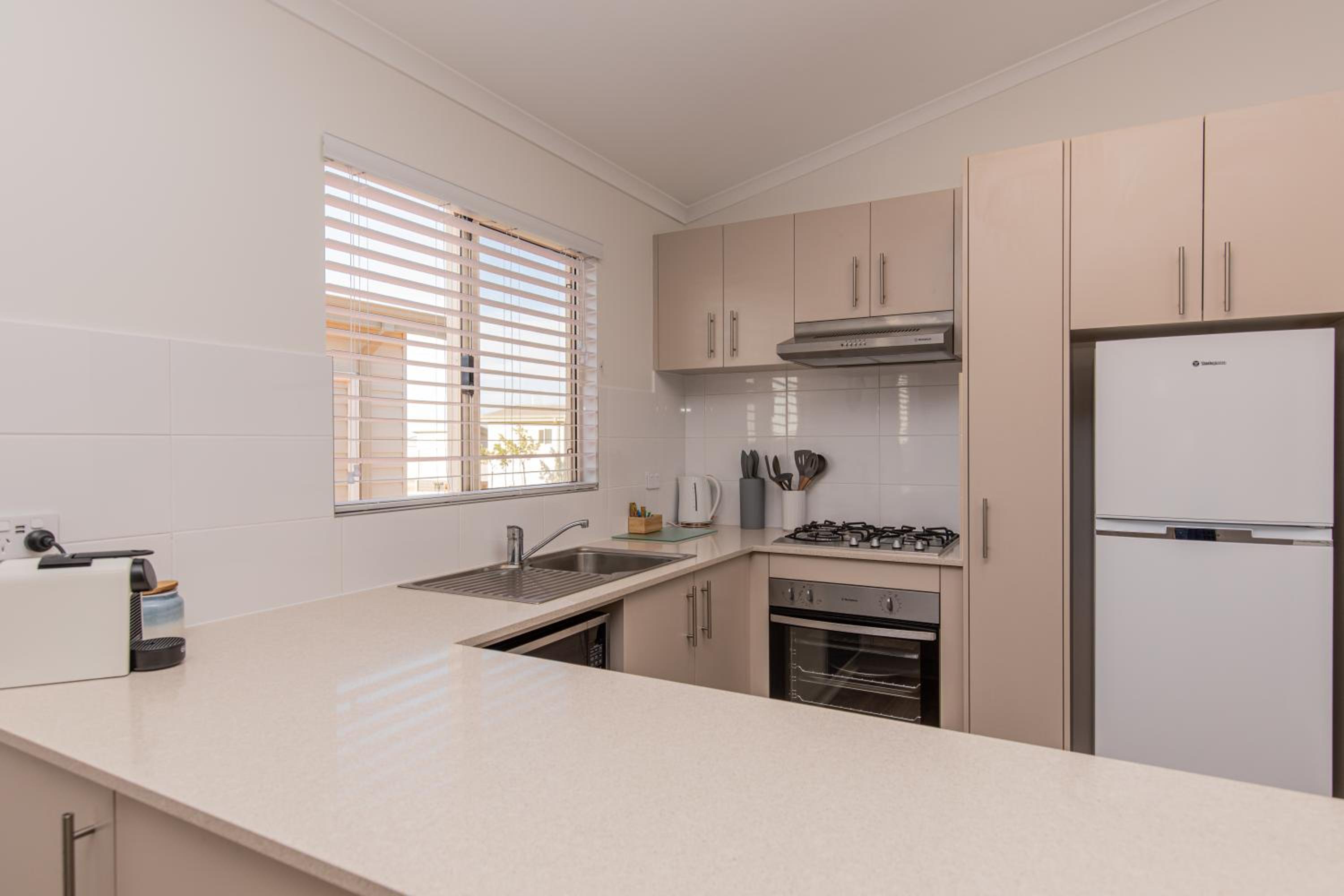 Premium Holiday Unit - Photo 21
